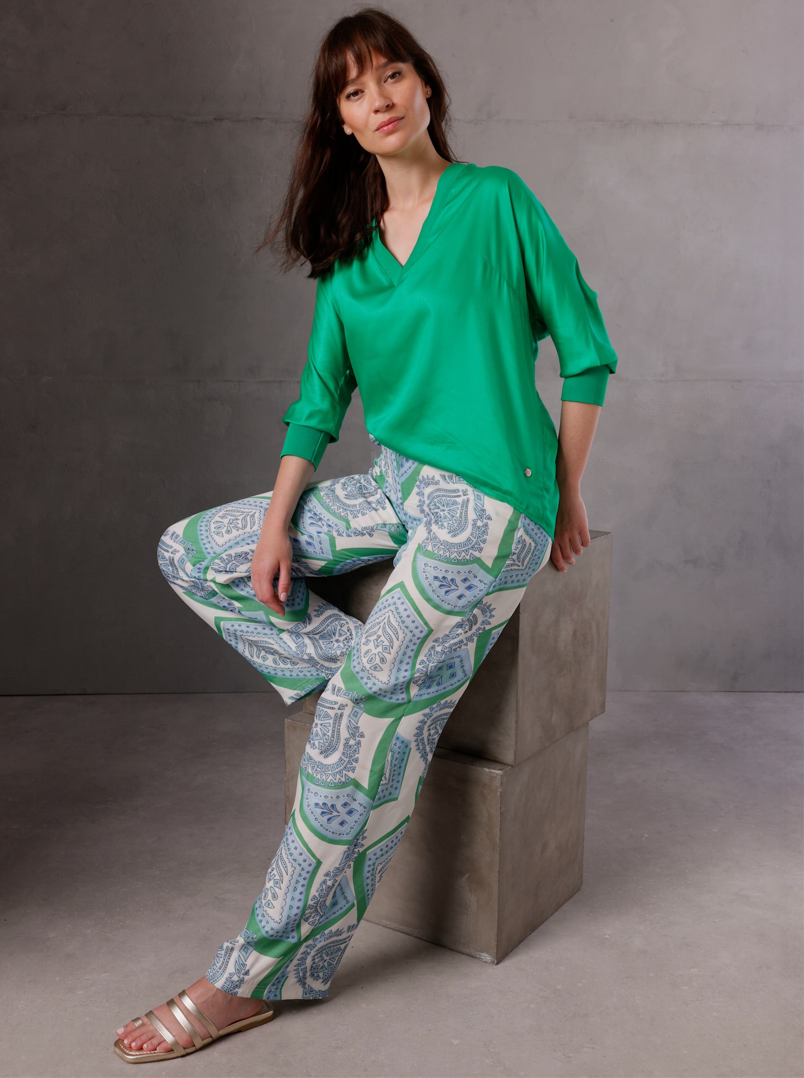 CREATION L PREMIUM Langarmbluse mit Fledermaus-Ärmeln - grasgrün