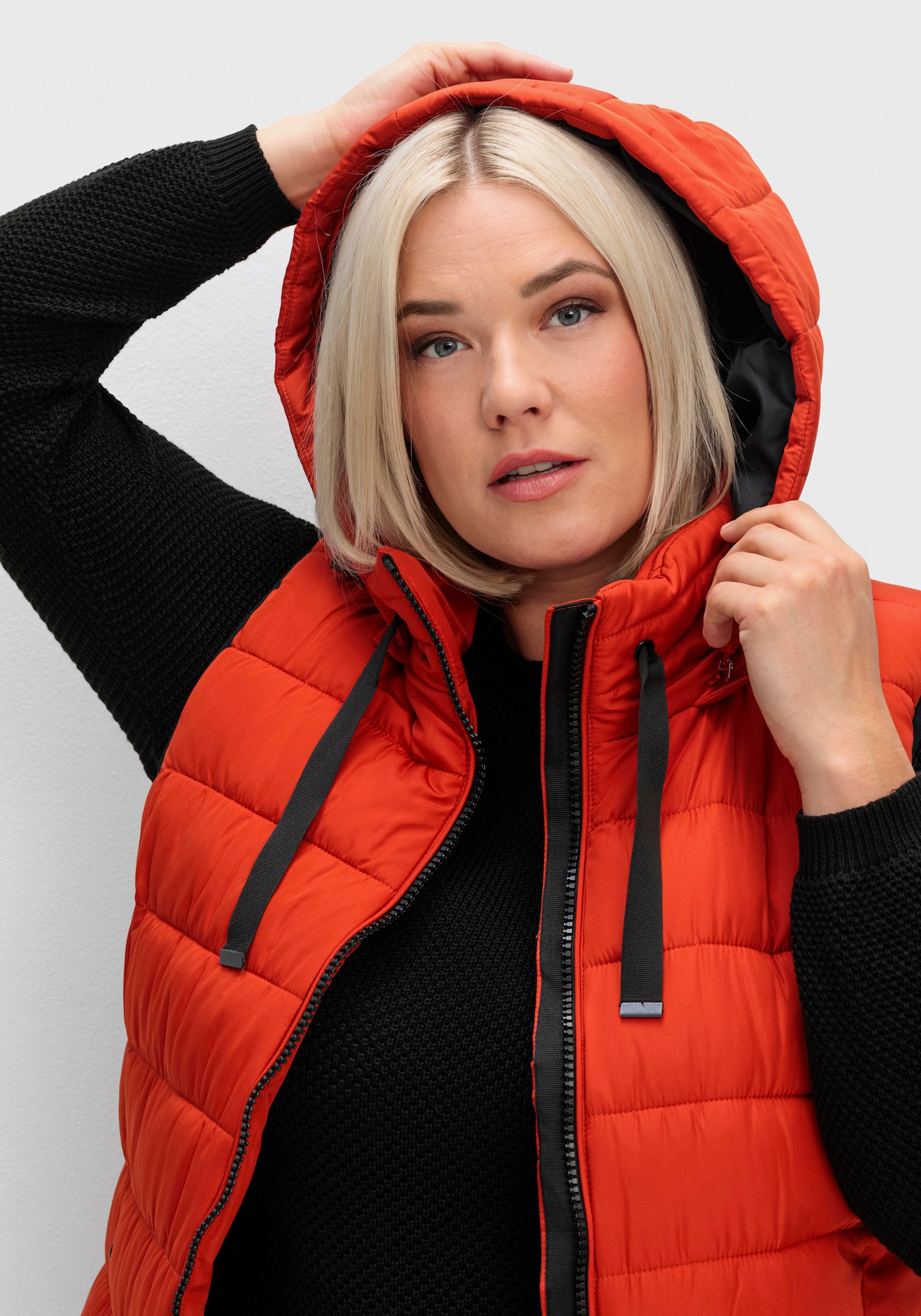 Steppweste mit abzippbarer Kapuze - rostrot