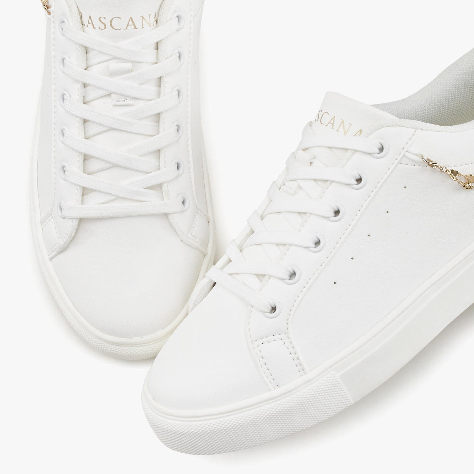 LASCANA Sneaker - weiß