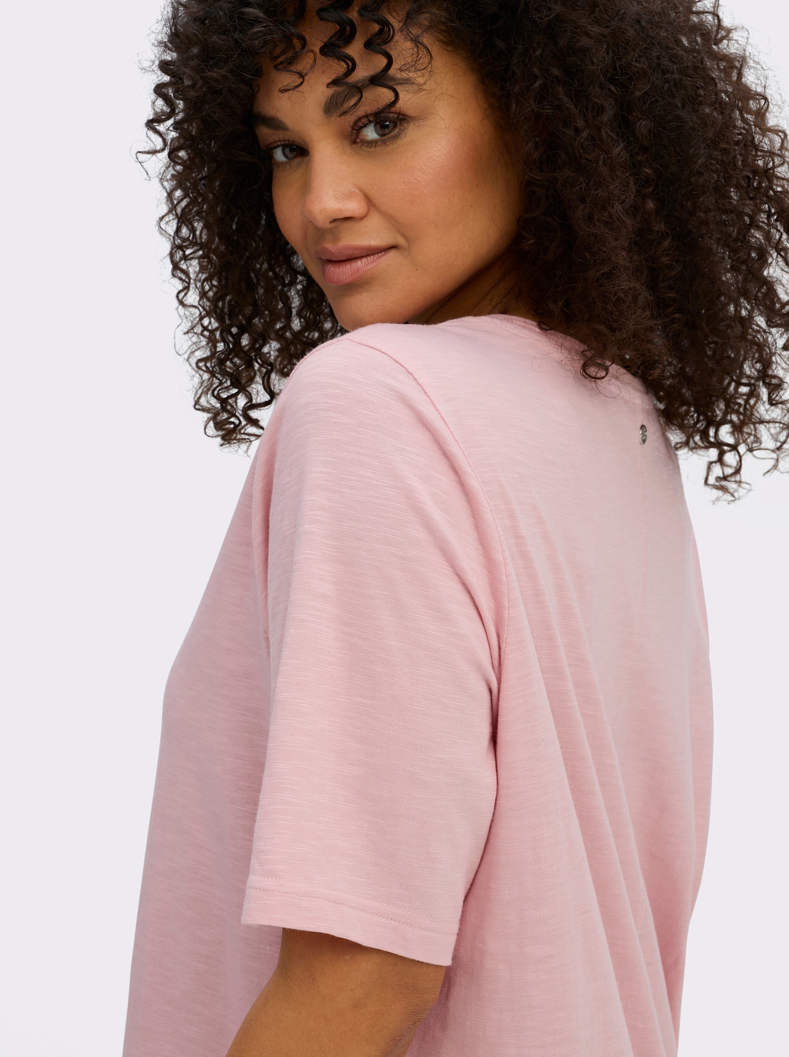 sheego Shirt met V-hals in vlamgarenlook - hortensia