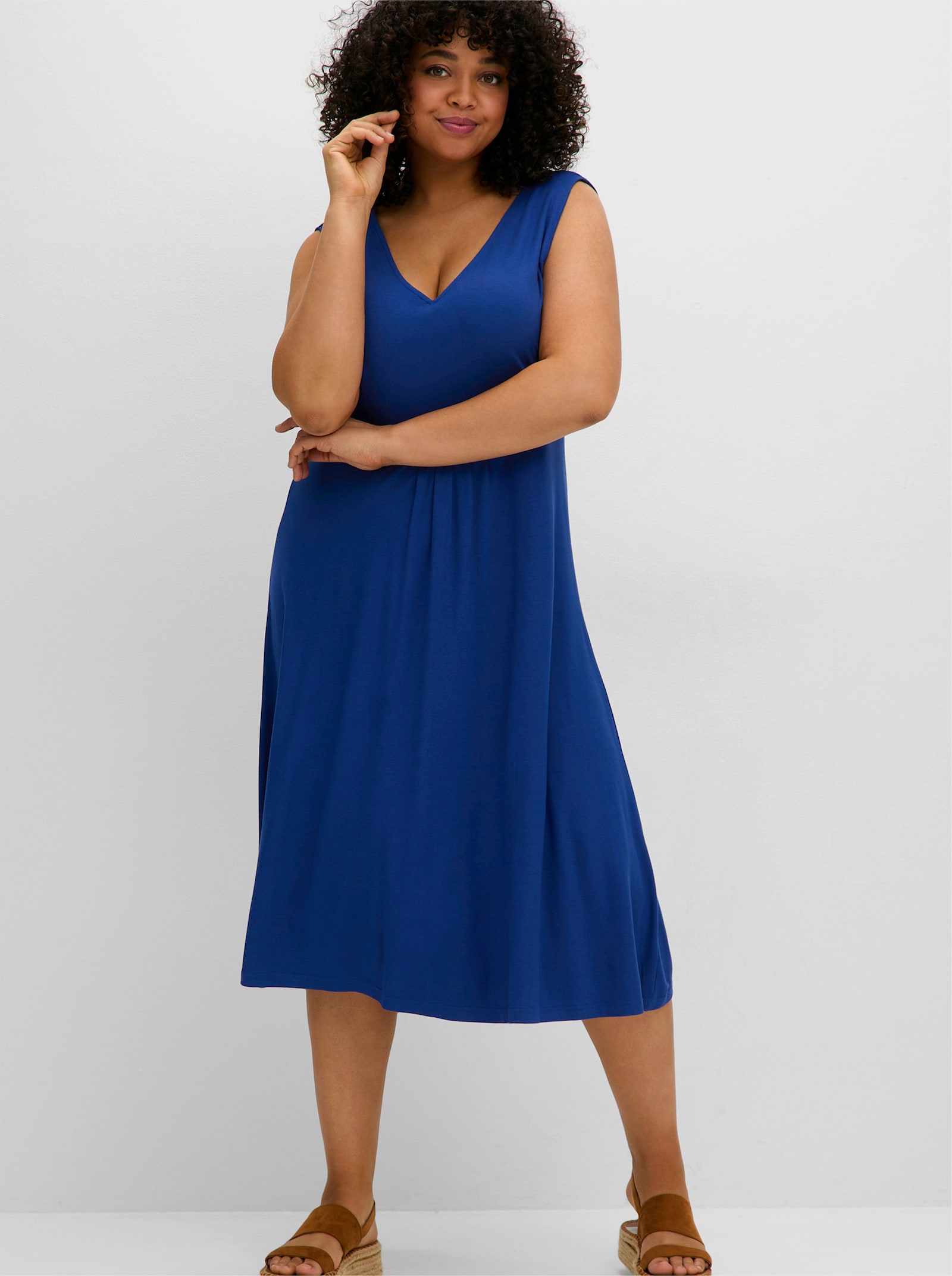 sheego Jerseyjurk met rimpeling voor, mouwloos - bosbes