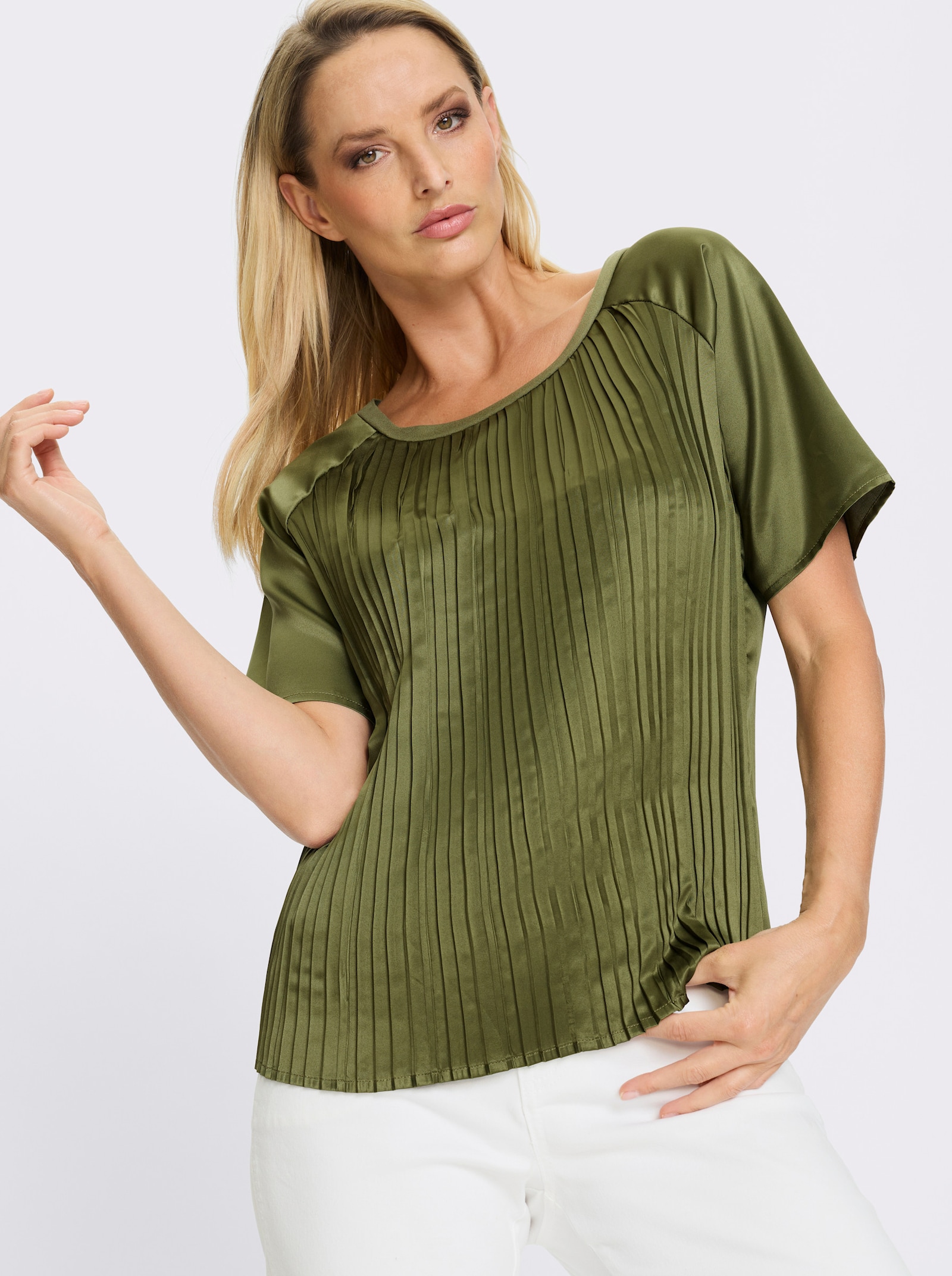 heine Kurzarmbluse mit Plissee-Falten - oliv
