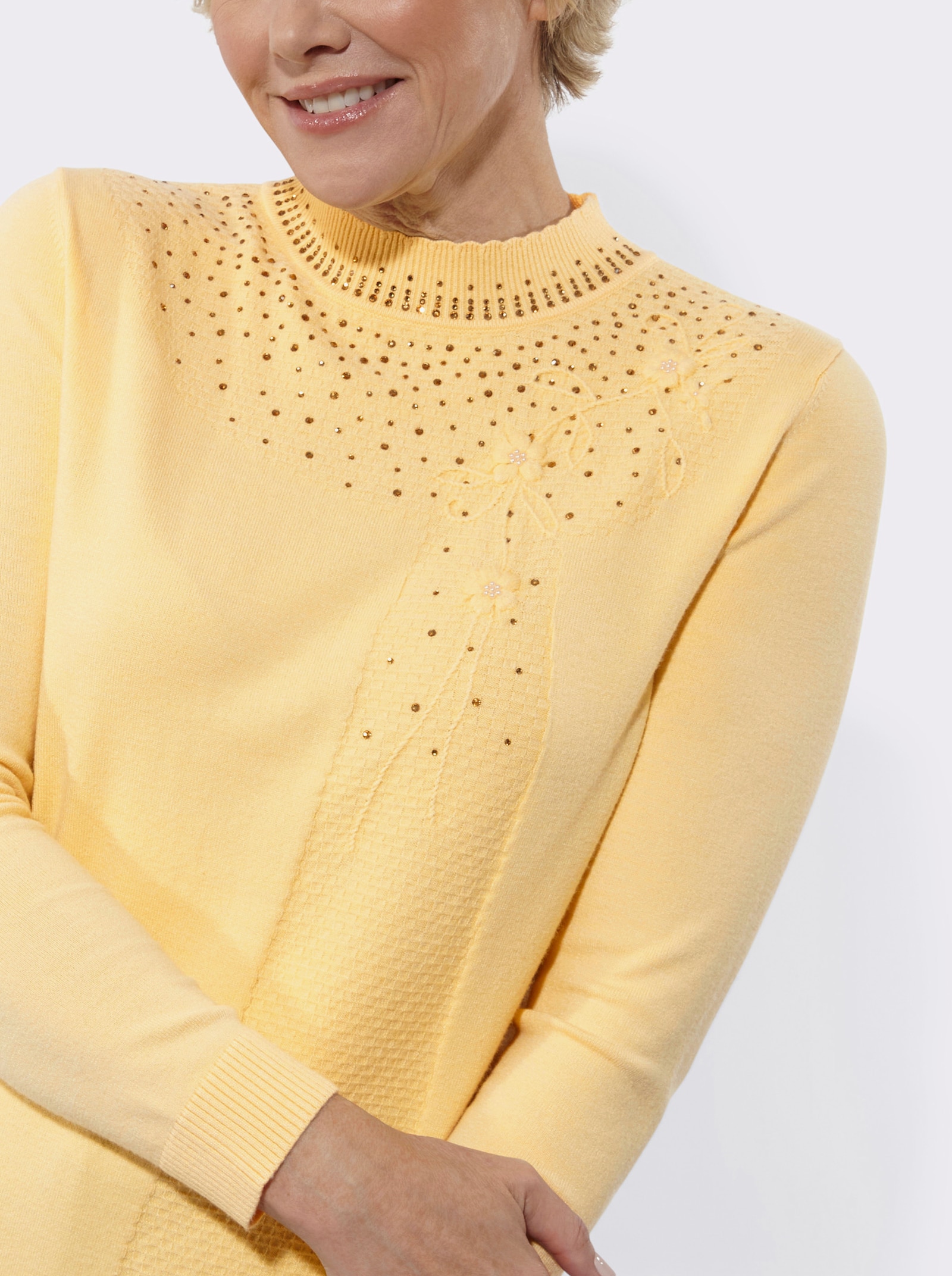 Stehkragenpullover mit Stickerei - vanille