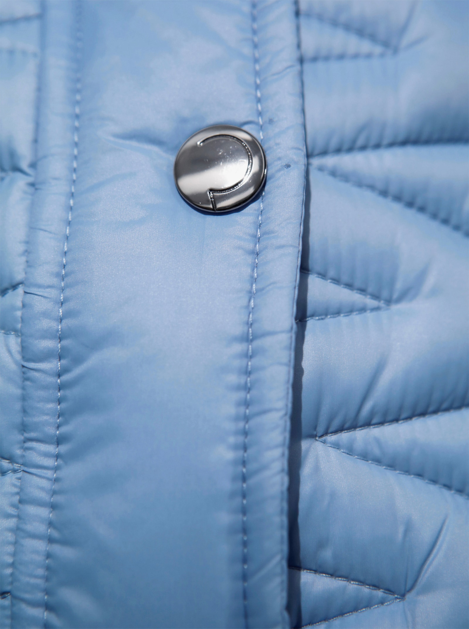 CREATION L PREMIUM Veste en duvet avec piquage zigzag - bleu ciel