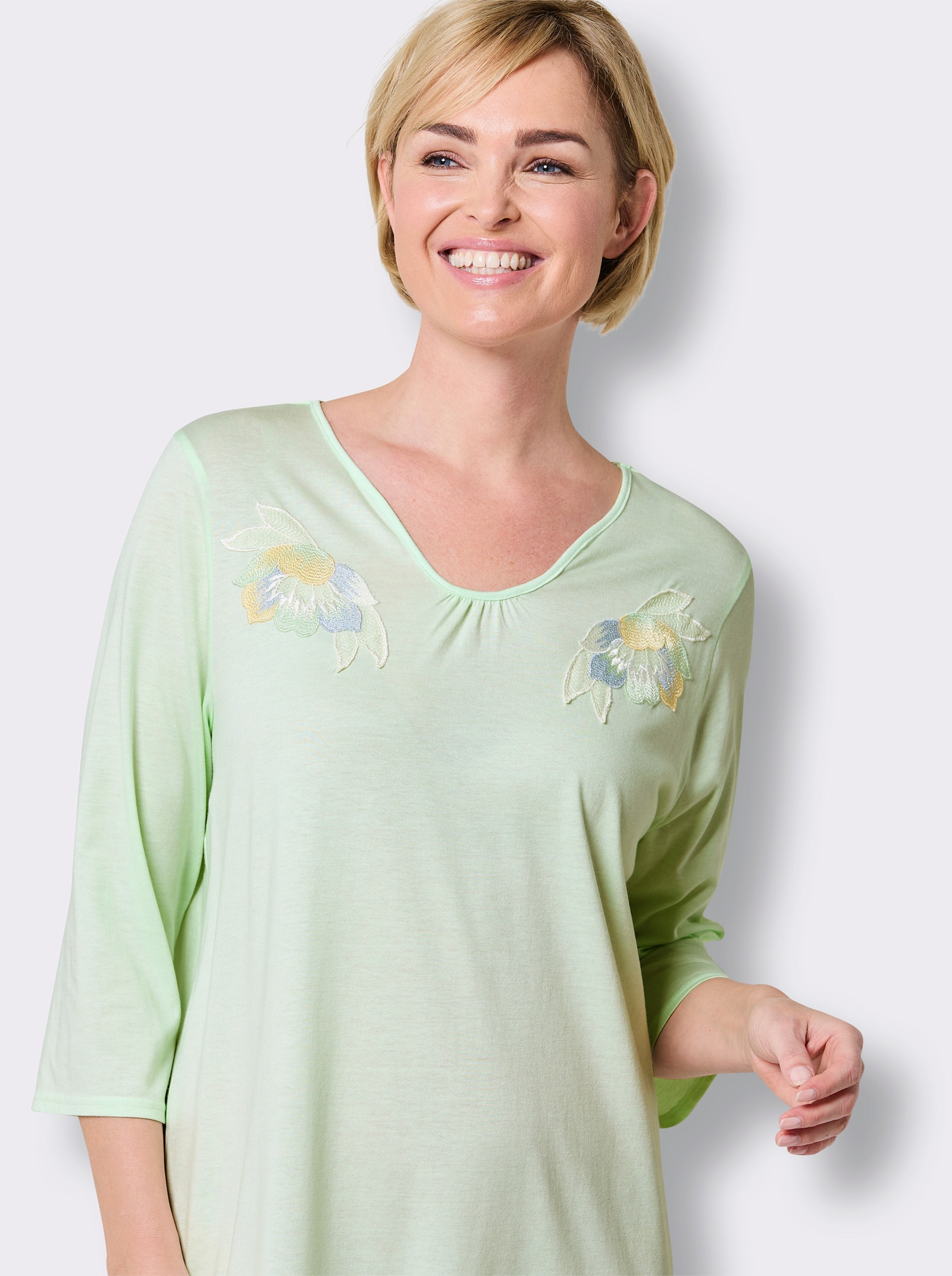 wäschepur Nachthemd mit Spitze - lindgrün
