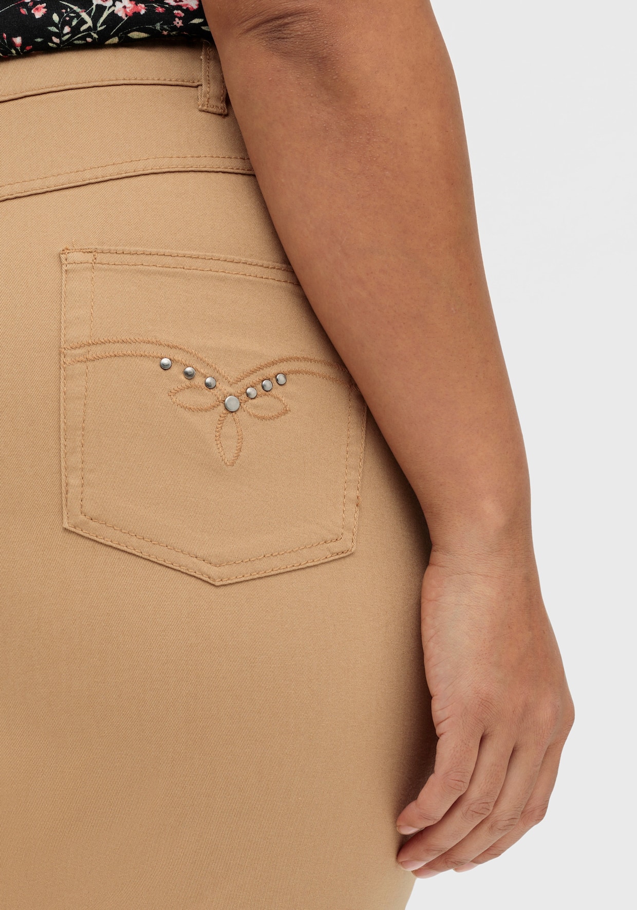 5-Pocket-Jeans mit Stickerei-Motiv - camel