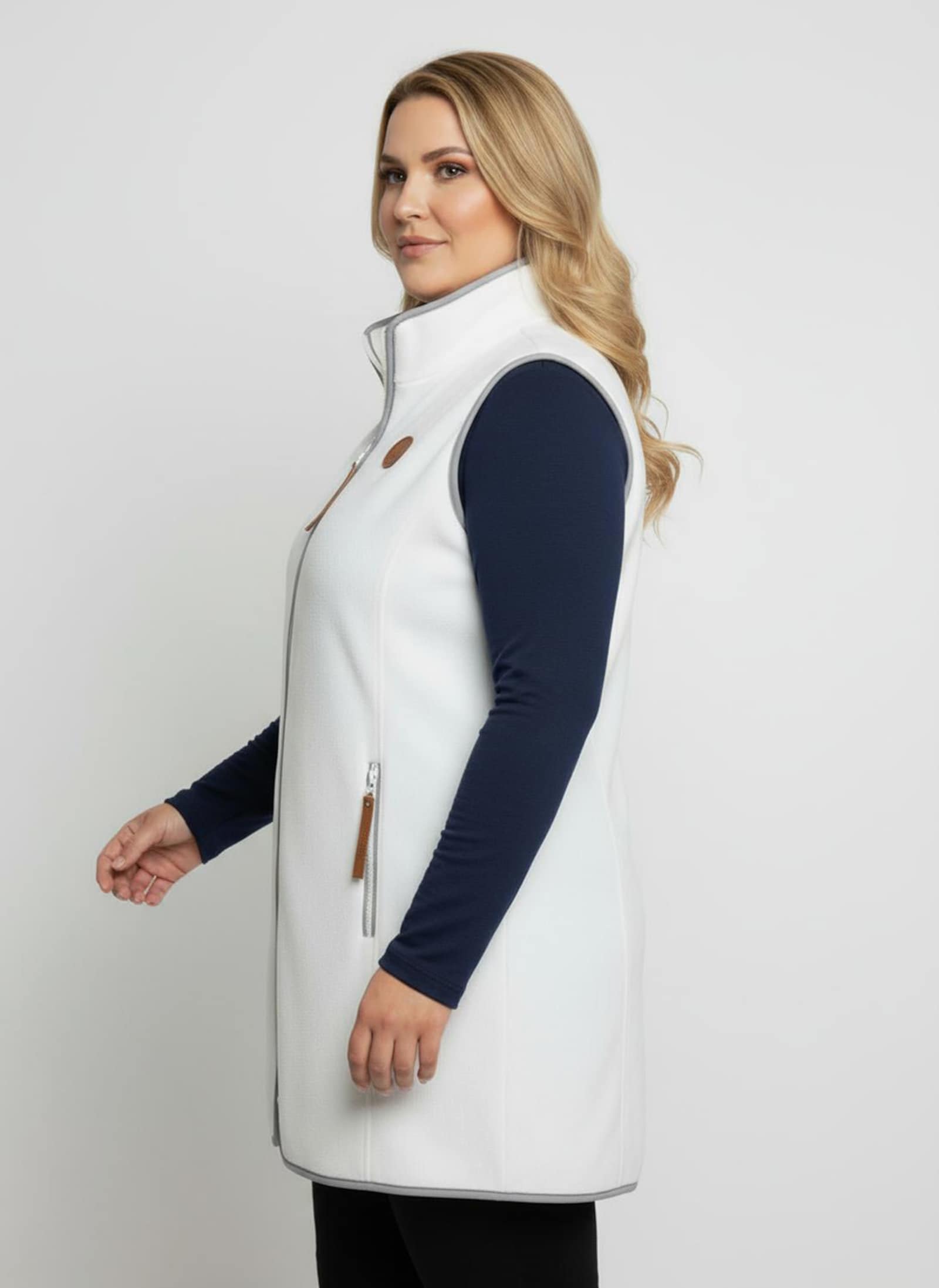 Fleeceweste mit Kontrastpaspeln - ecru