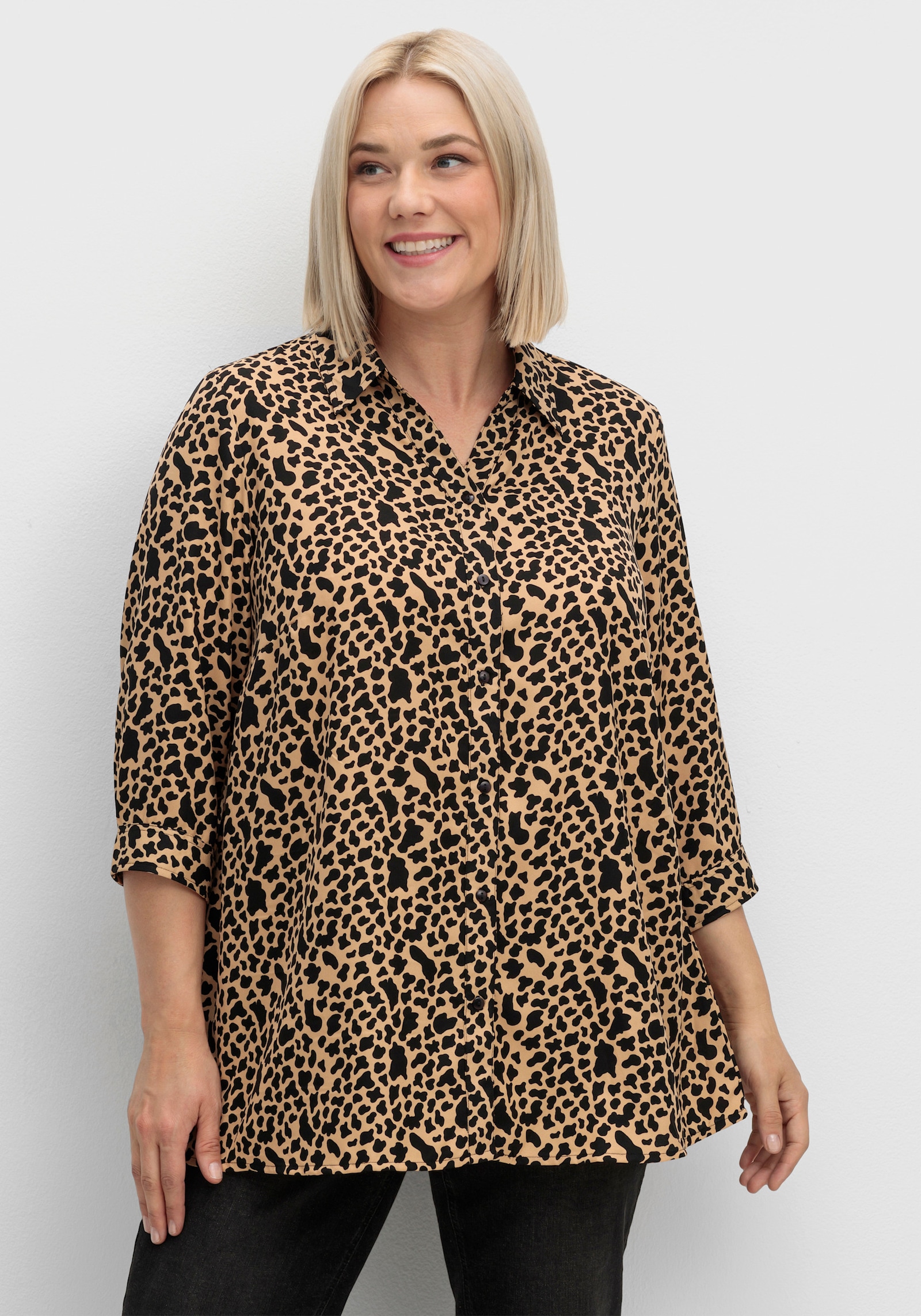 Longbluse in A-Linie - camel-schwarz-bedruckt