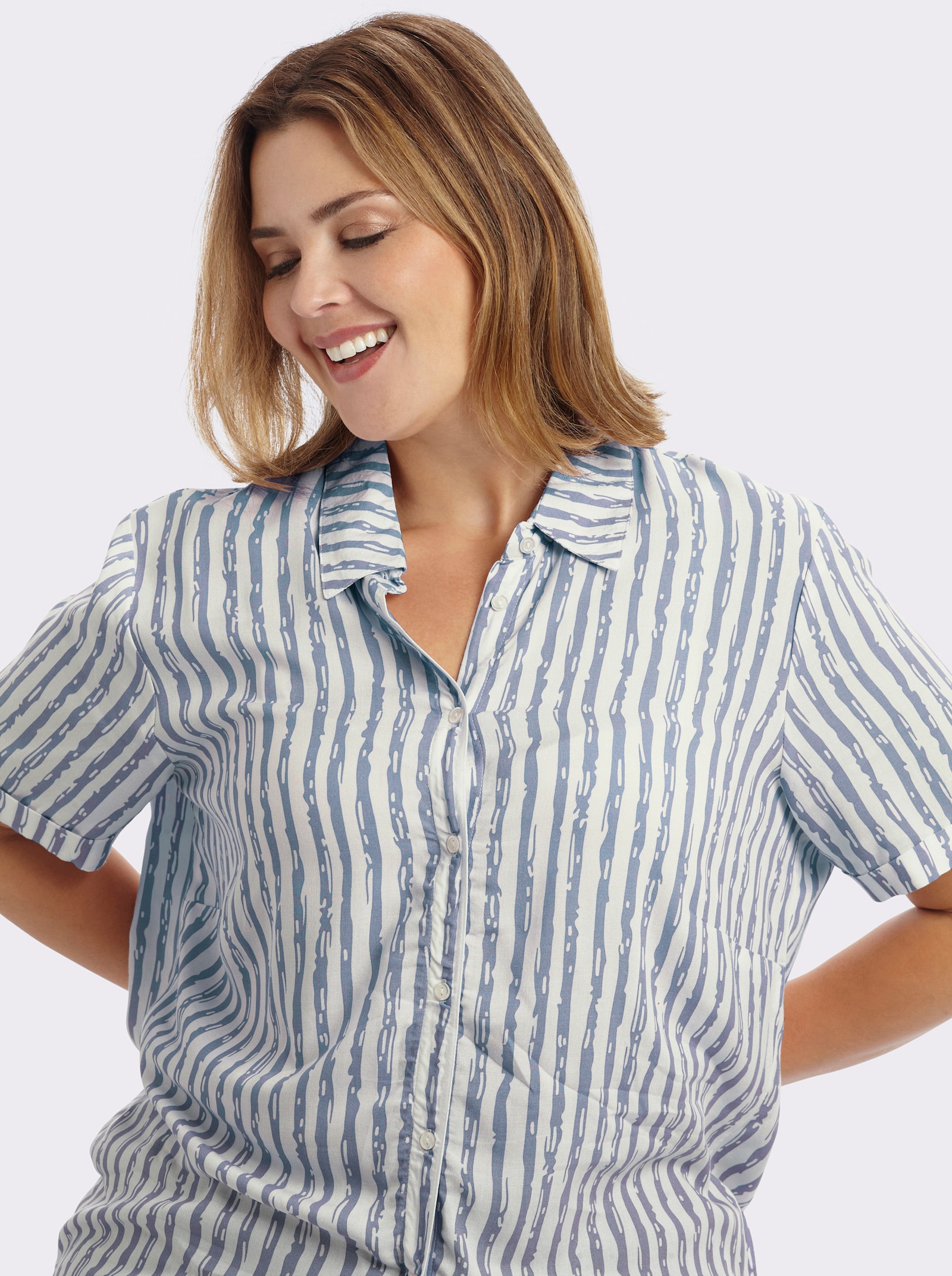 Gestreifte Bluse mit kurzen Ärmeln - taubenblau-ecru-gestreift