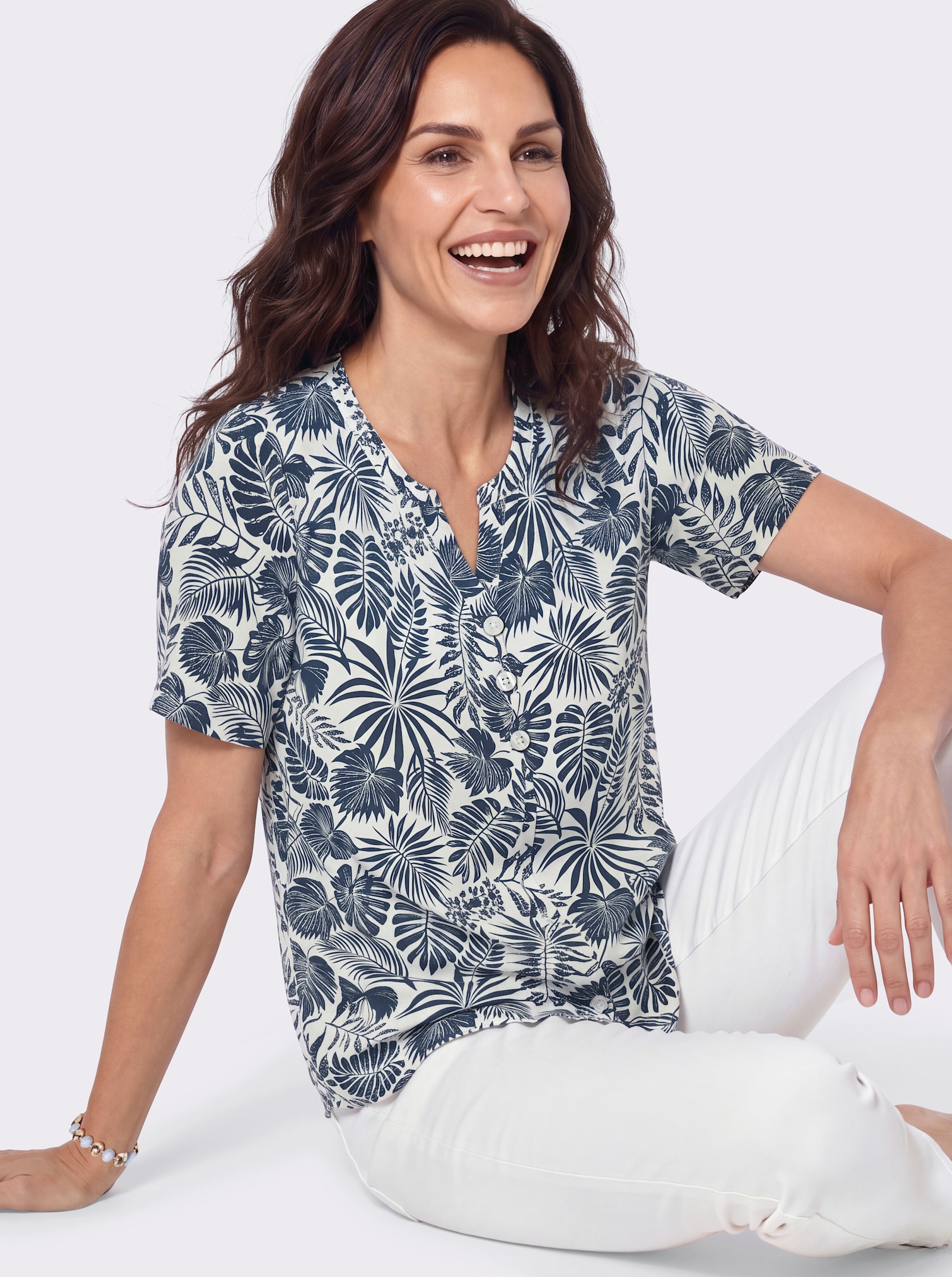 Print-Shirt mit Zierknöpfen - dunkelblau-ecru-bedruckt