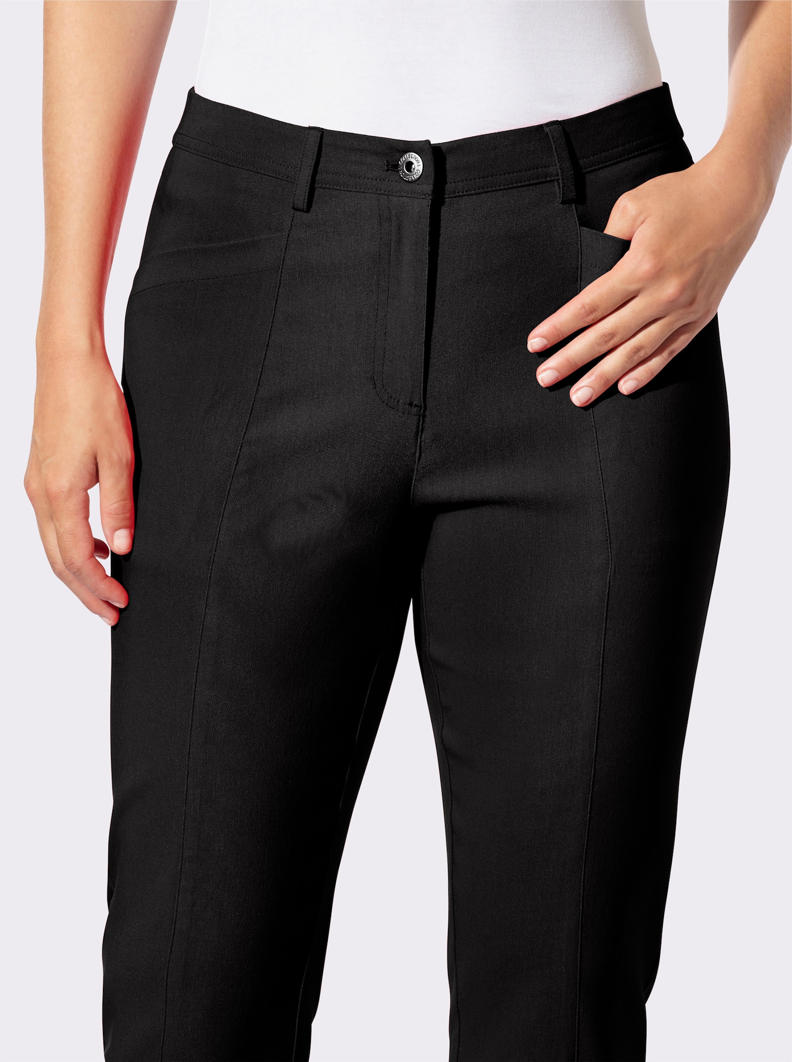 7/8-Hose mit rückwärtigem Dehnbund - schwarz