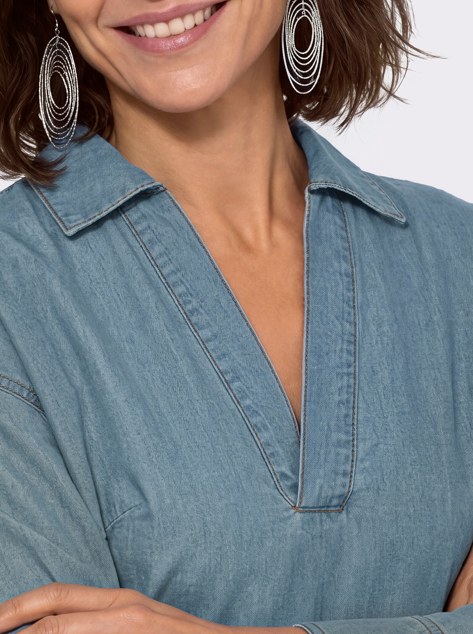 Jeansbluse im leichten Oversize-Schnitt - blue-bleached