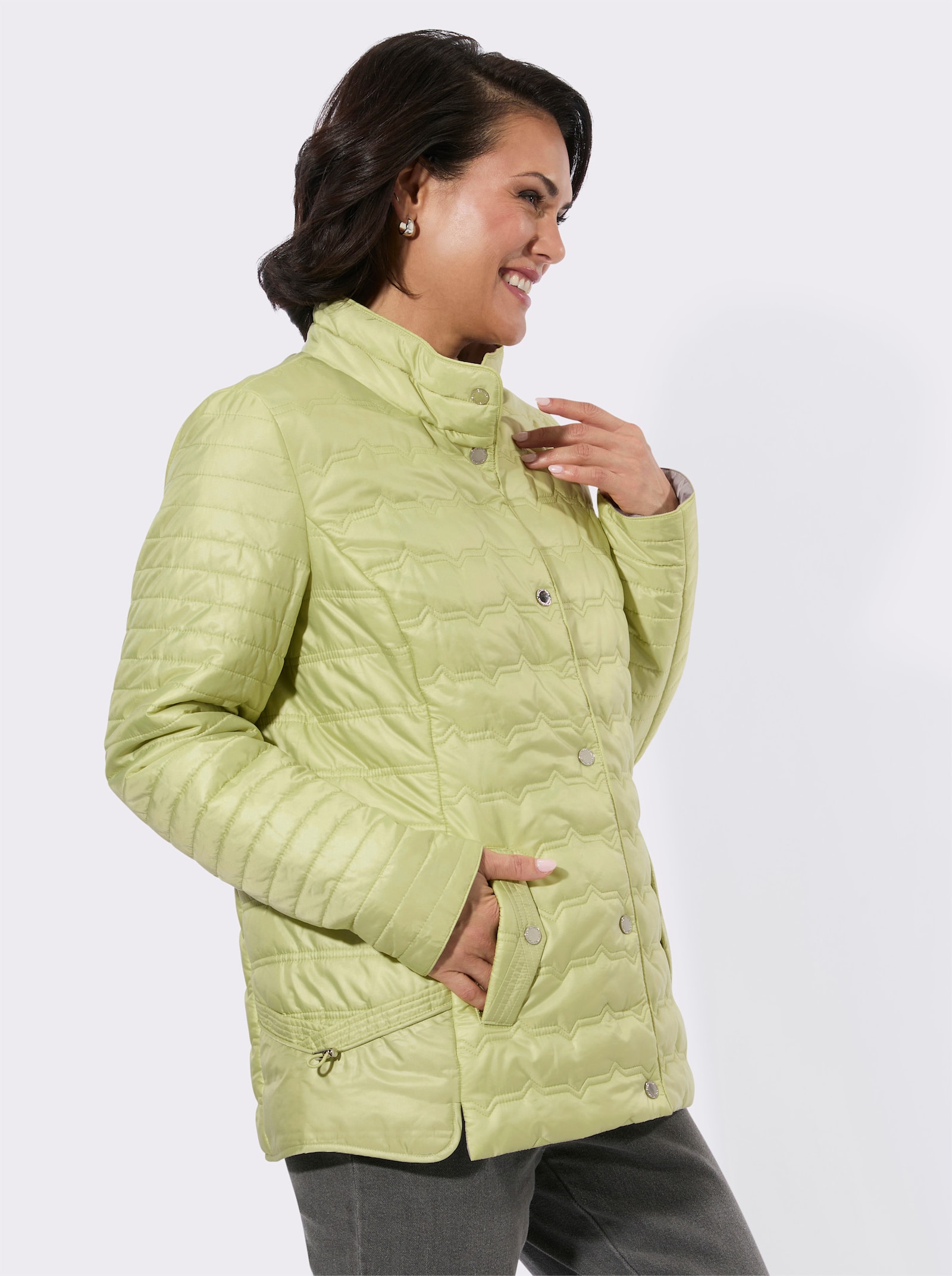 Steppjacke in kontrastreicher Verarbeitung - lindgrün