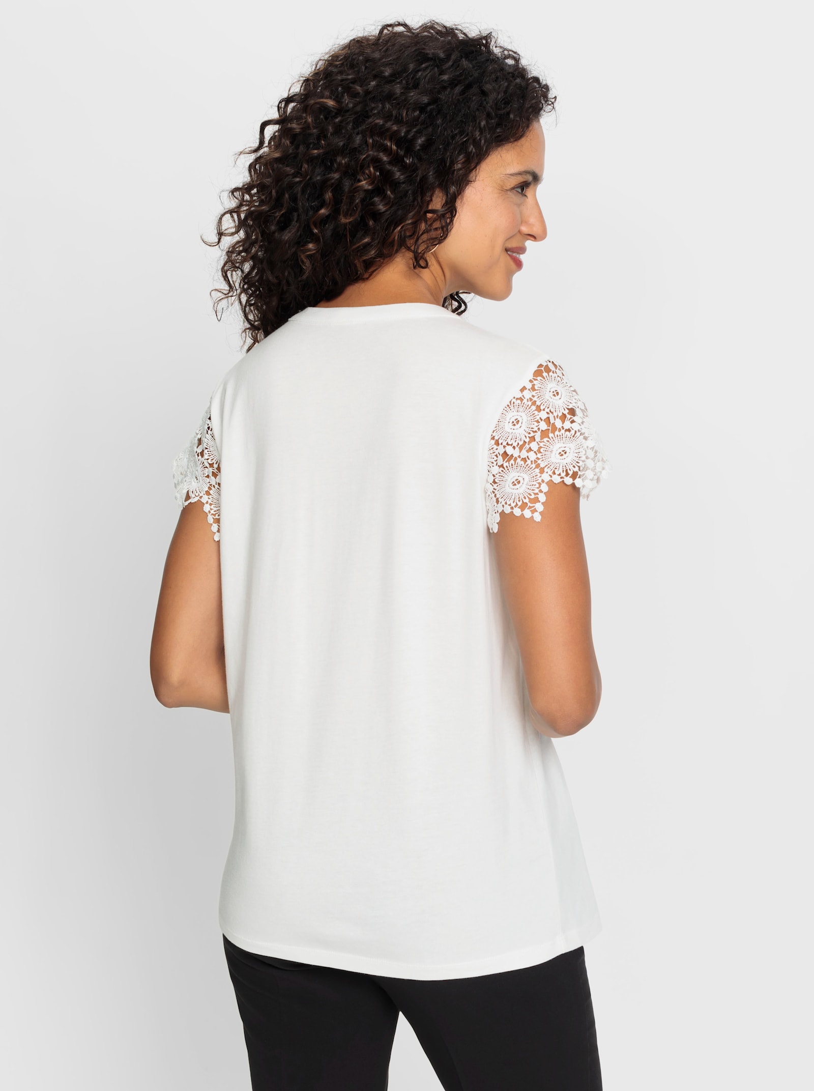 Kurzarmshirt mit Flügelärmeln aus Spitze - ecru