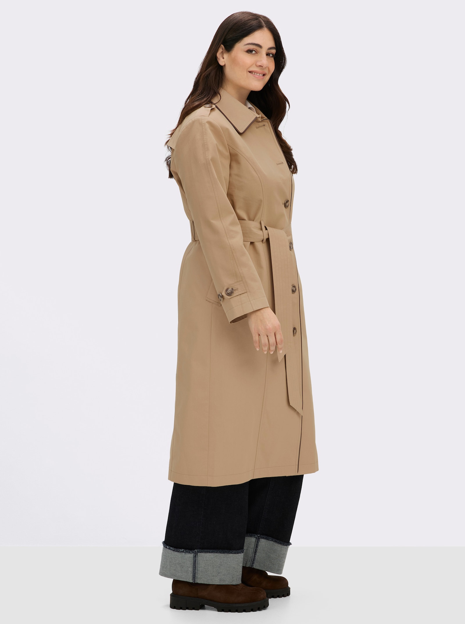 sheego Trenchcoat mit Kunstleder-Paspeln - camel
