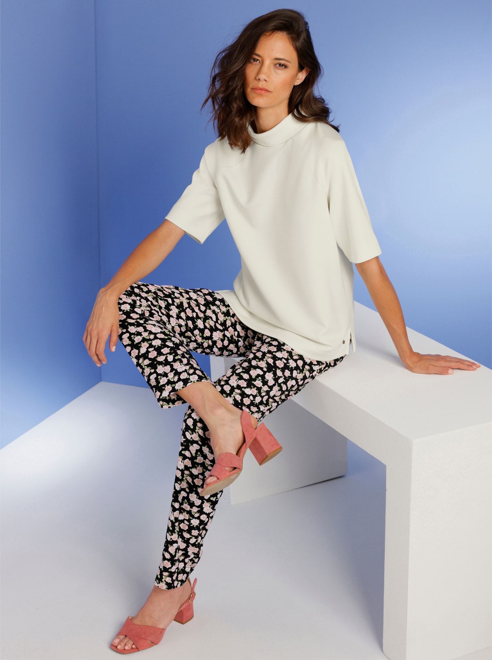 CREATION L PREMIUM Stehkragenshirt mit Zierknopfleiste hinten - champagner