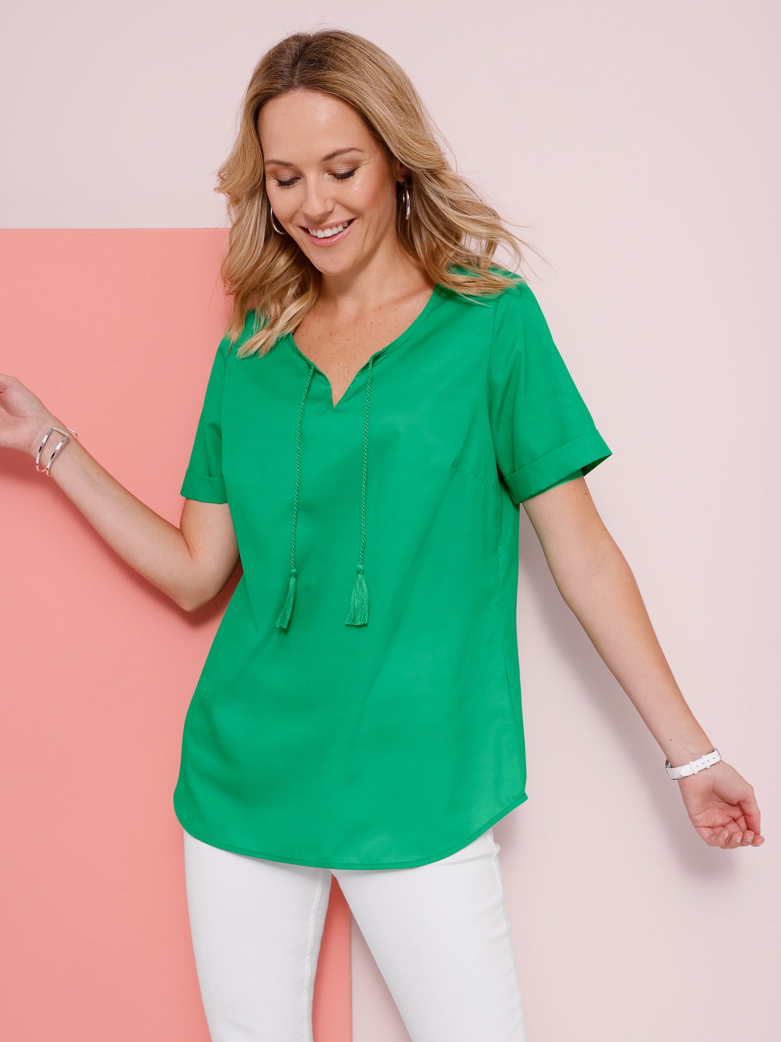 Lång blus med tofsar - gräsgrön