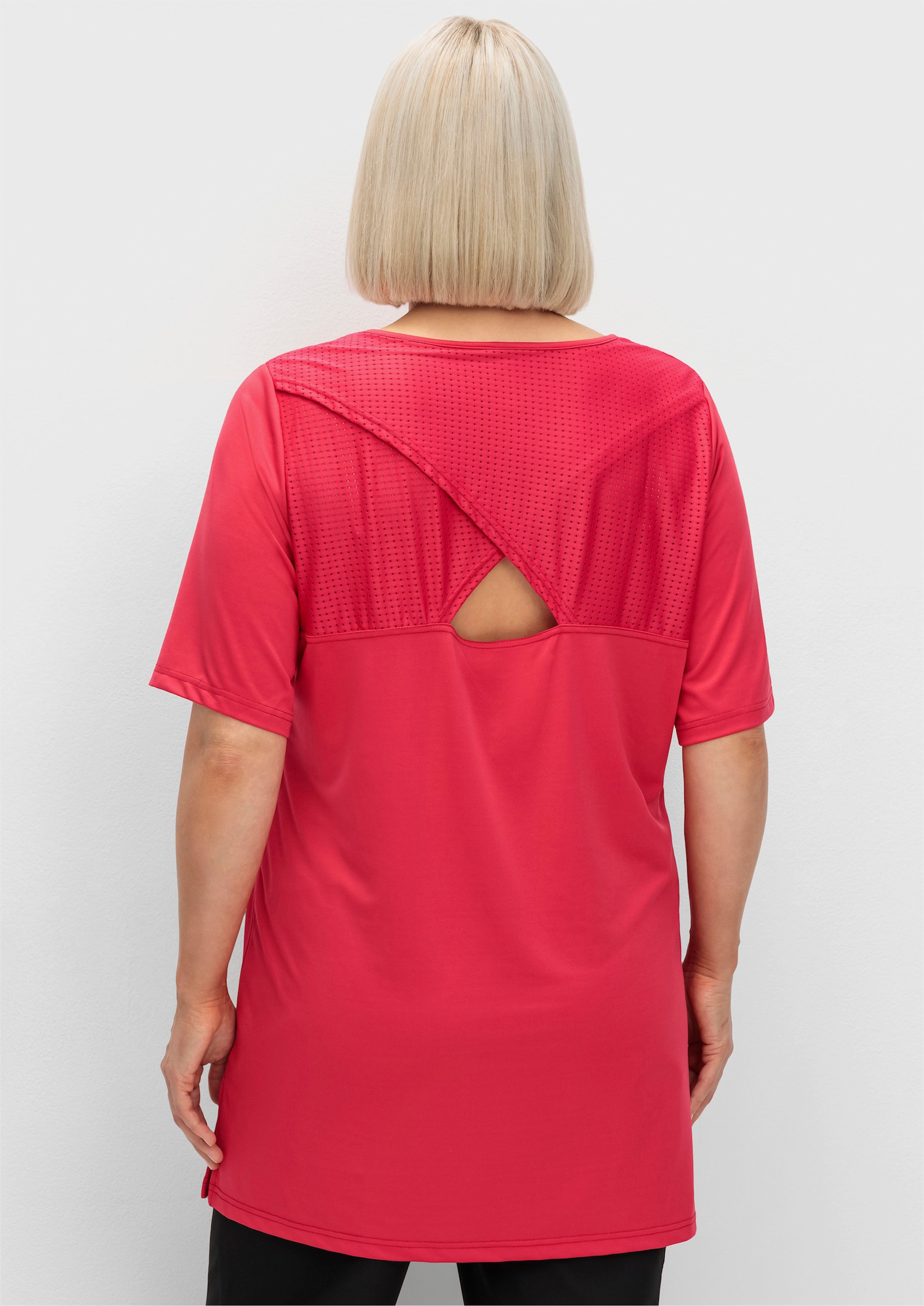 sheego Functioneel shirt in lang model, cut-out achter - sorbet pink