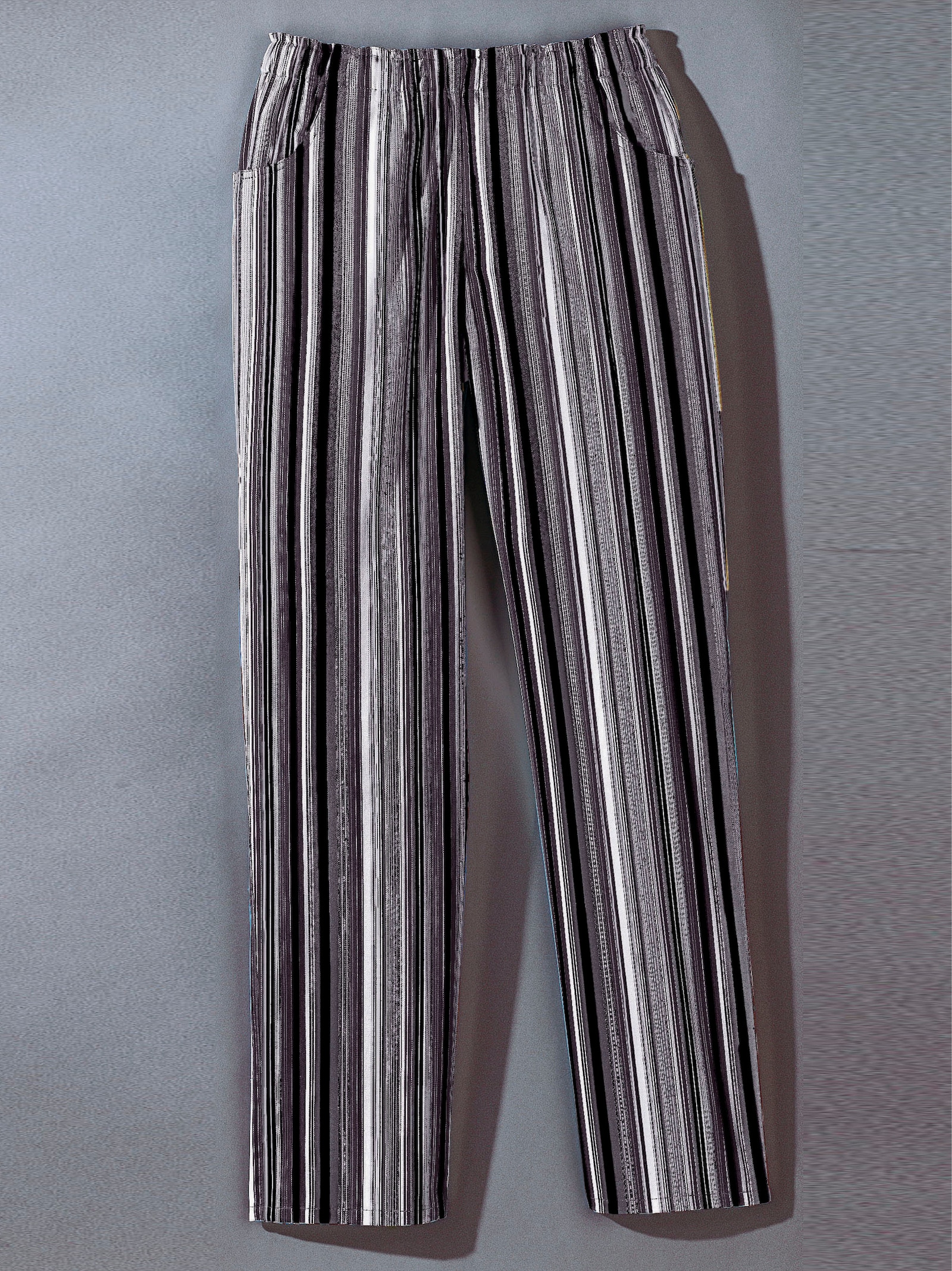 Bermudas mit Rundum-Dehnbund - schwarz-gestreift