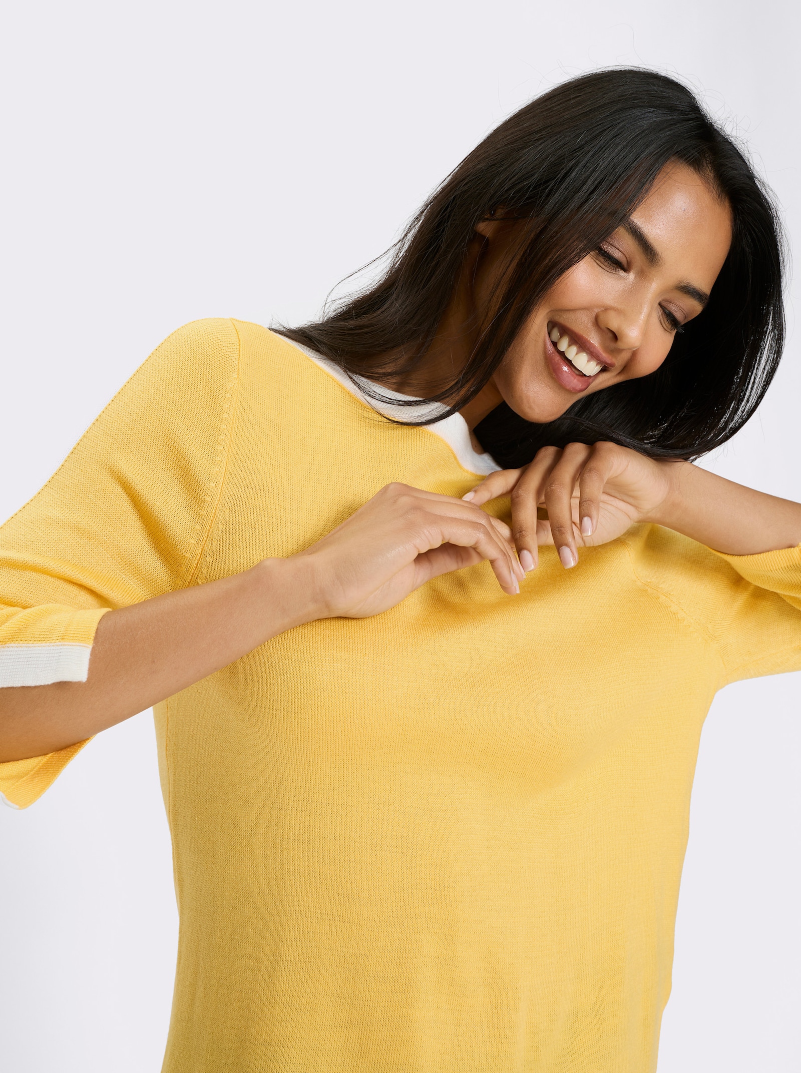 Pullover met 3/4-mouwen en contrastkleurige details - geel/wit