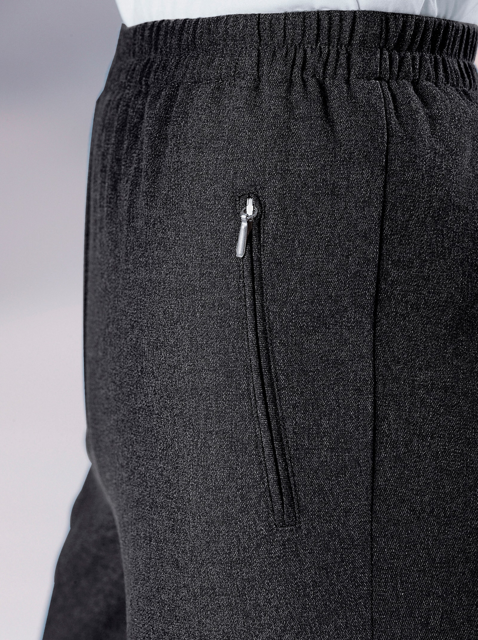 Comfortbroek van warm materiaal - zwart