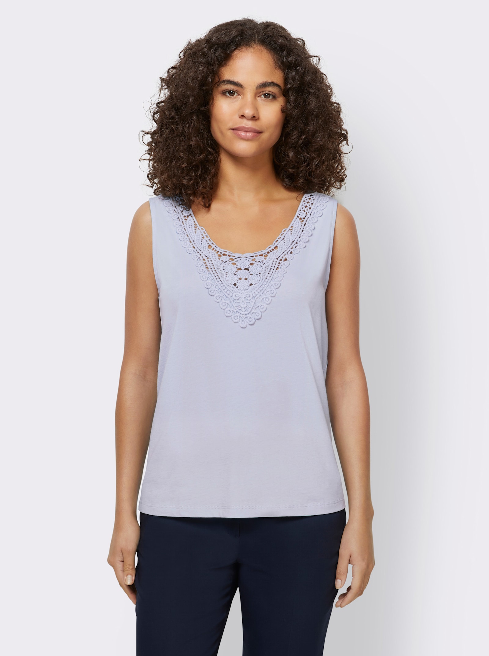 heine Shirttop mit Spitzen-Applikation - hellblau