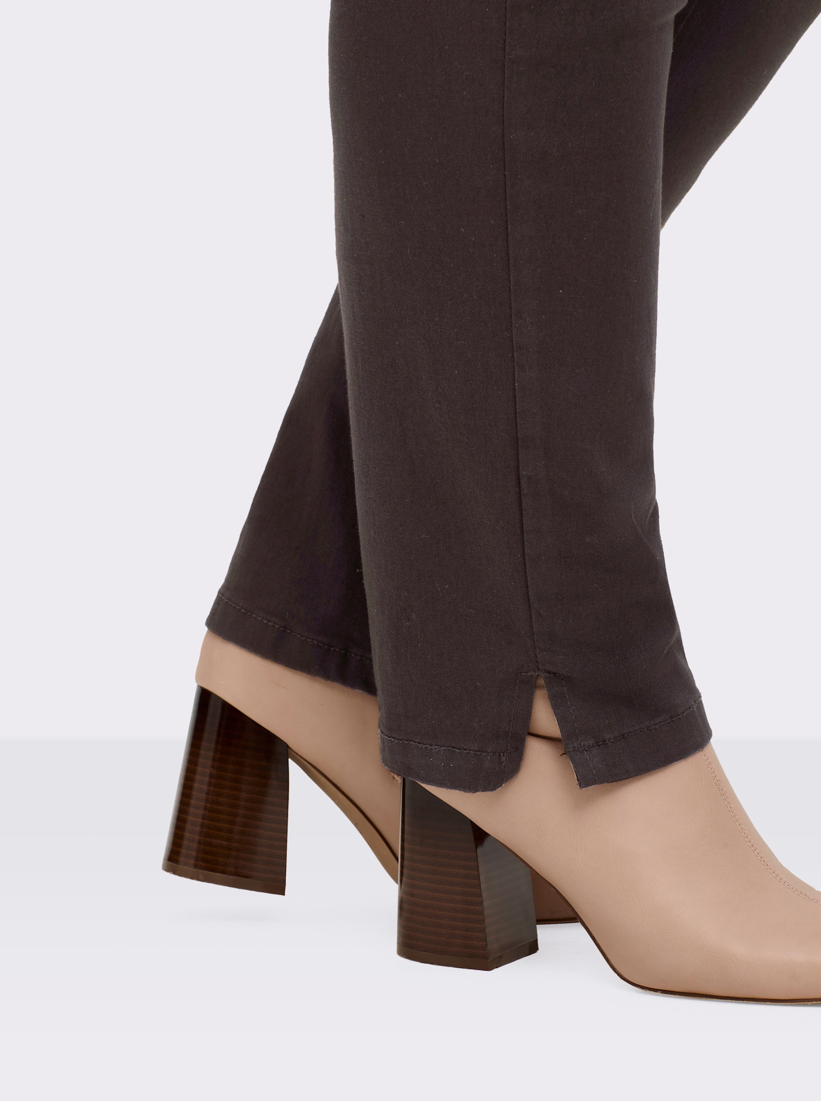 Jeans mit Stretch-Anteil - schokobraun