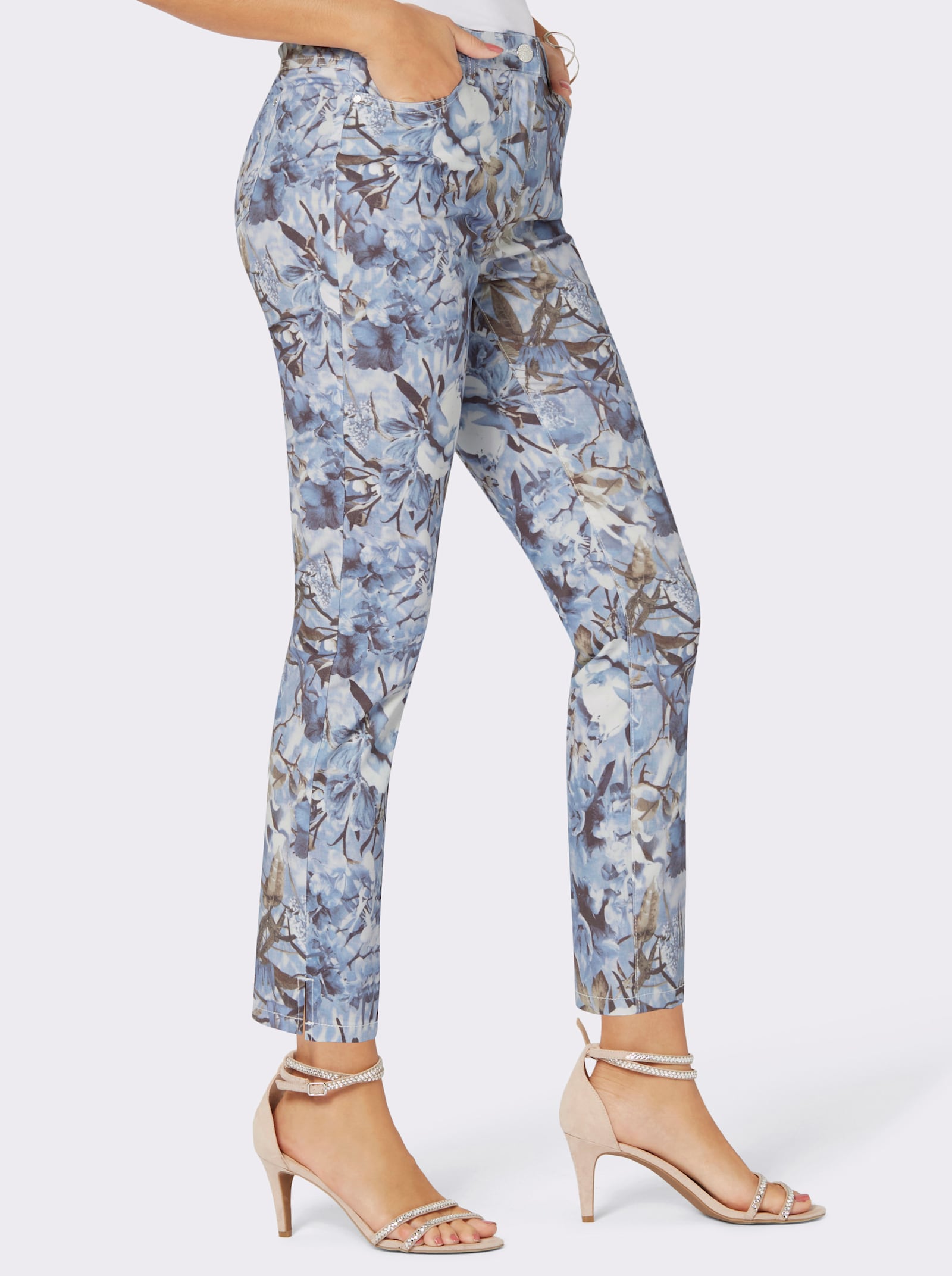 7/8-jeans in Cotton-made-in-Africa-kwaliteit - lichtblauw/ecru bedrukt