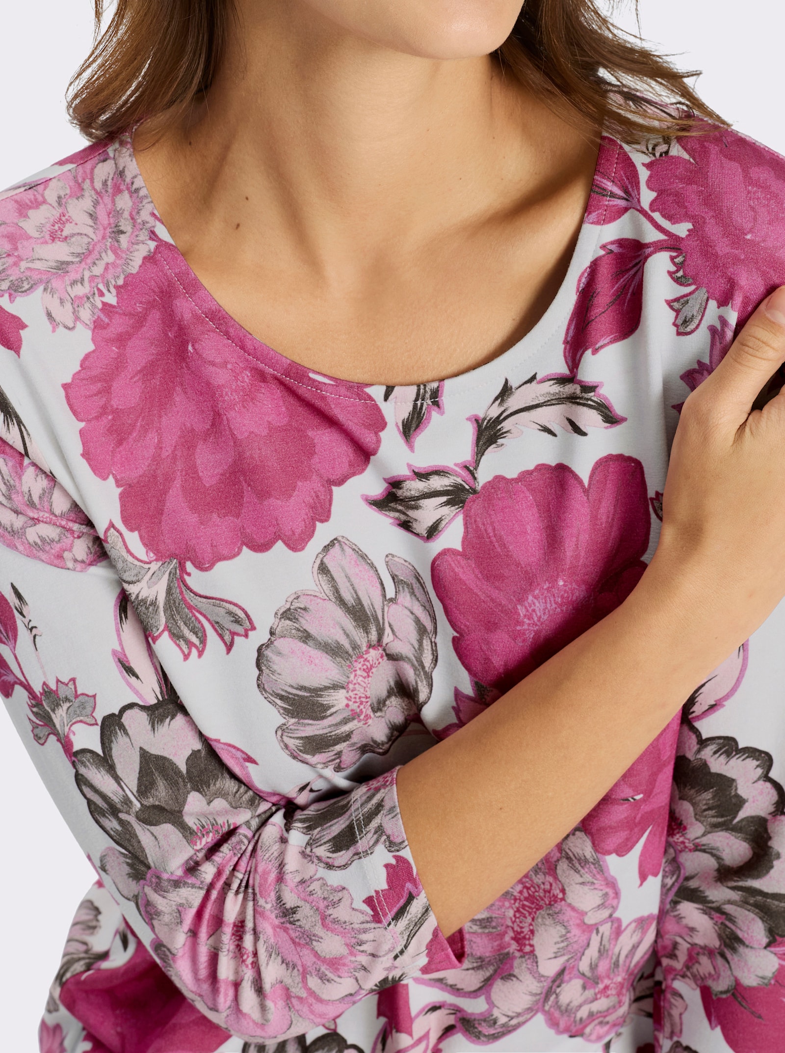 Rundhalsshirt mit Viskose - ecru-fuchsia-bedruckt