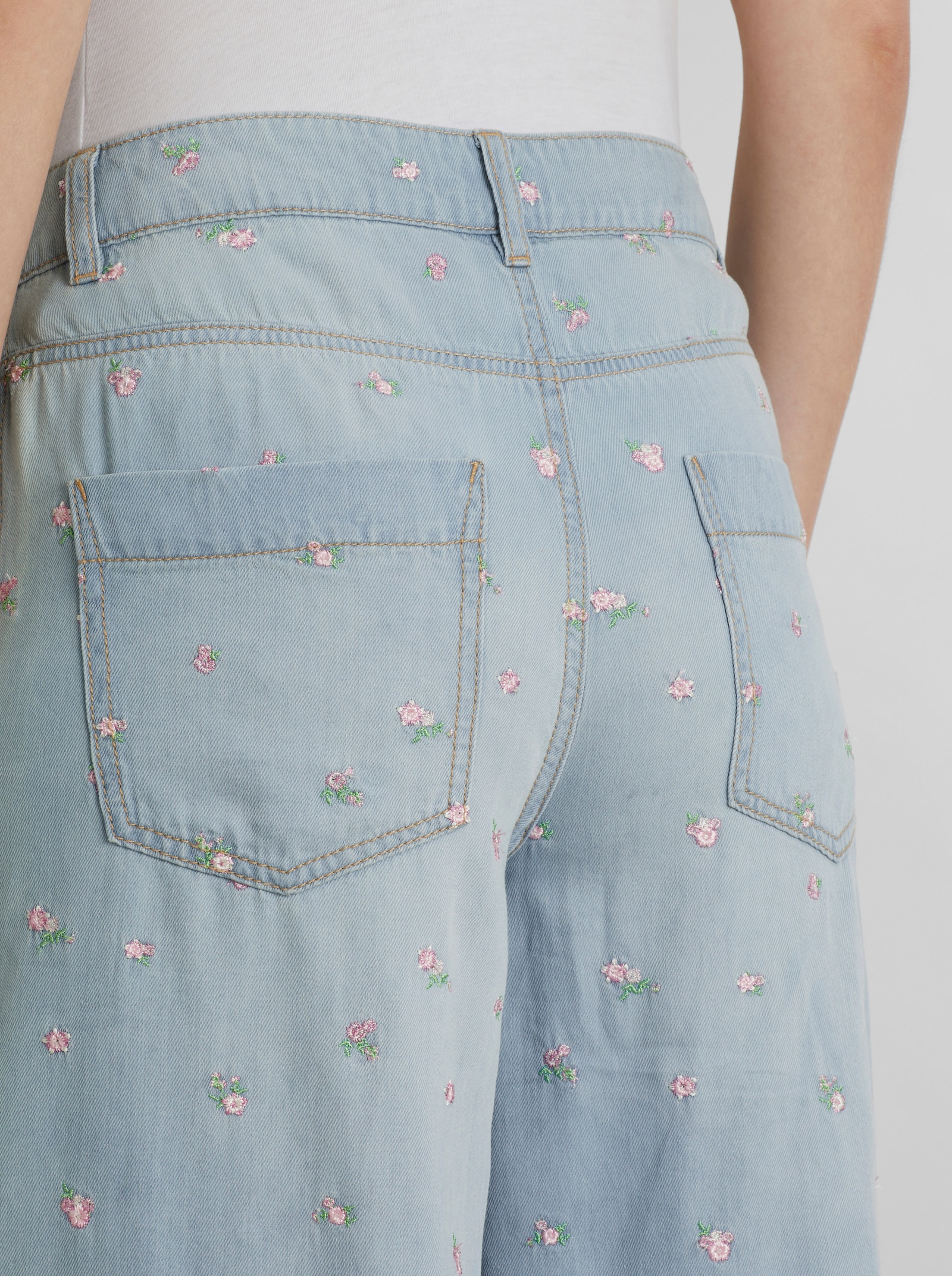 heine Jeans mit Blumenstickerei - blue-bleached-gemustert