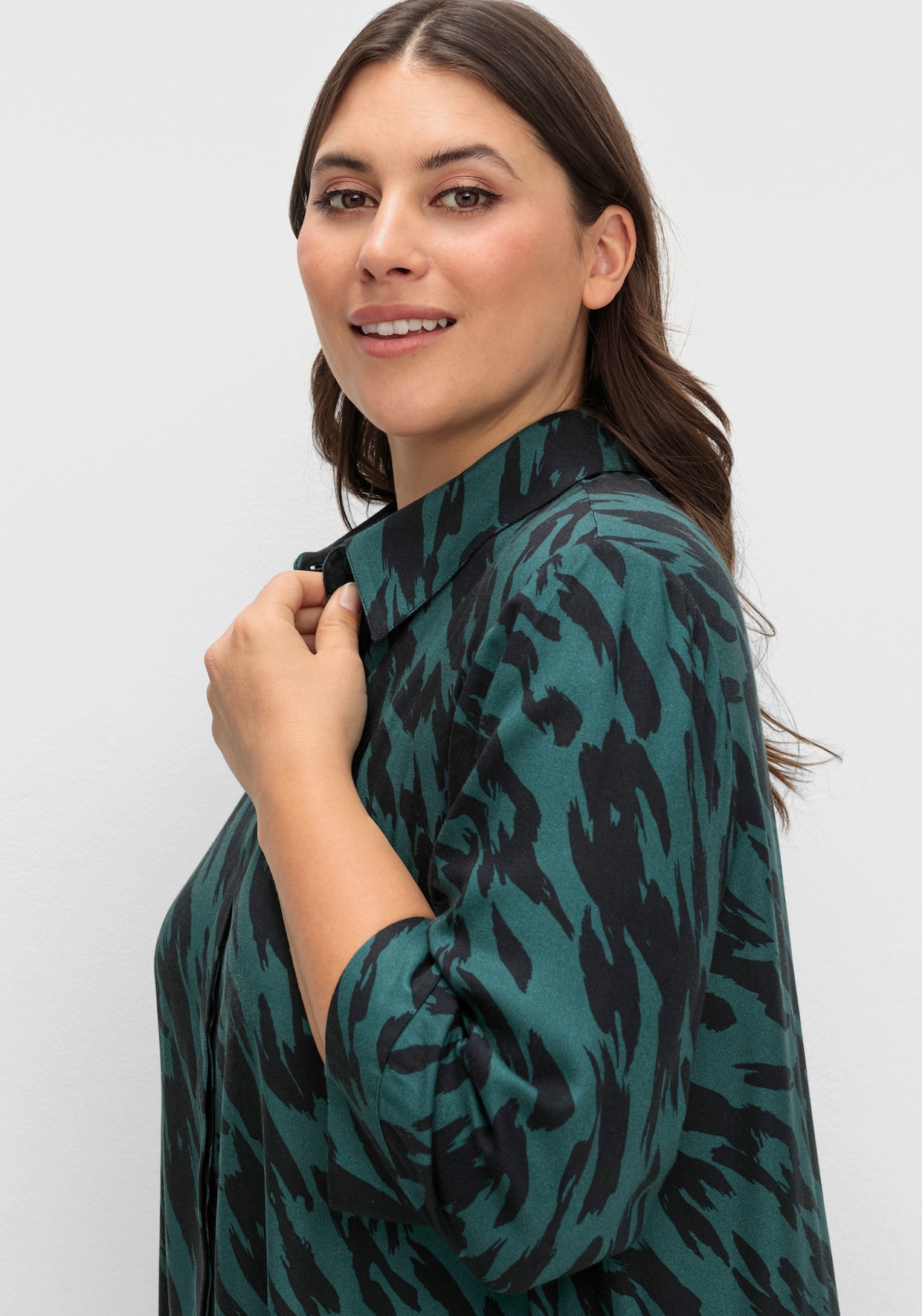 sheego Longline blouse - zwart gedessineerd