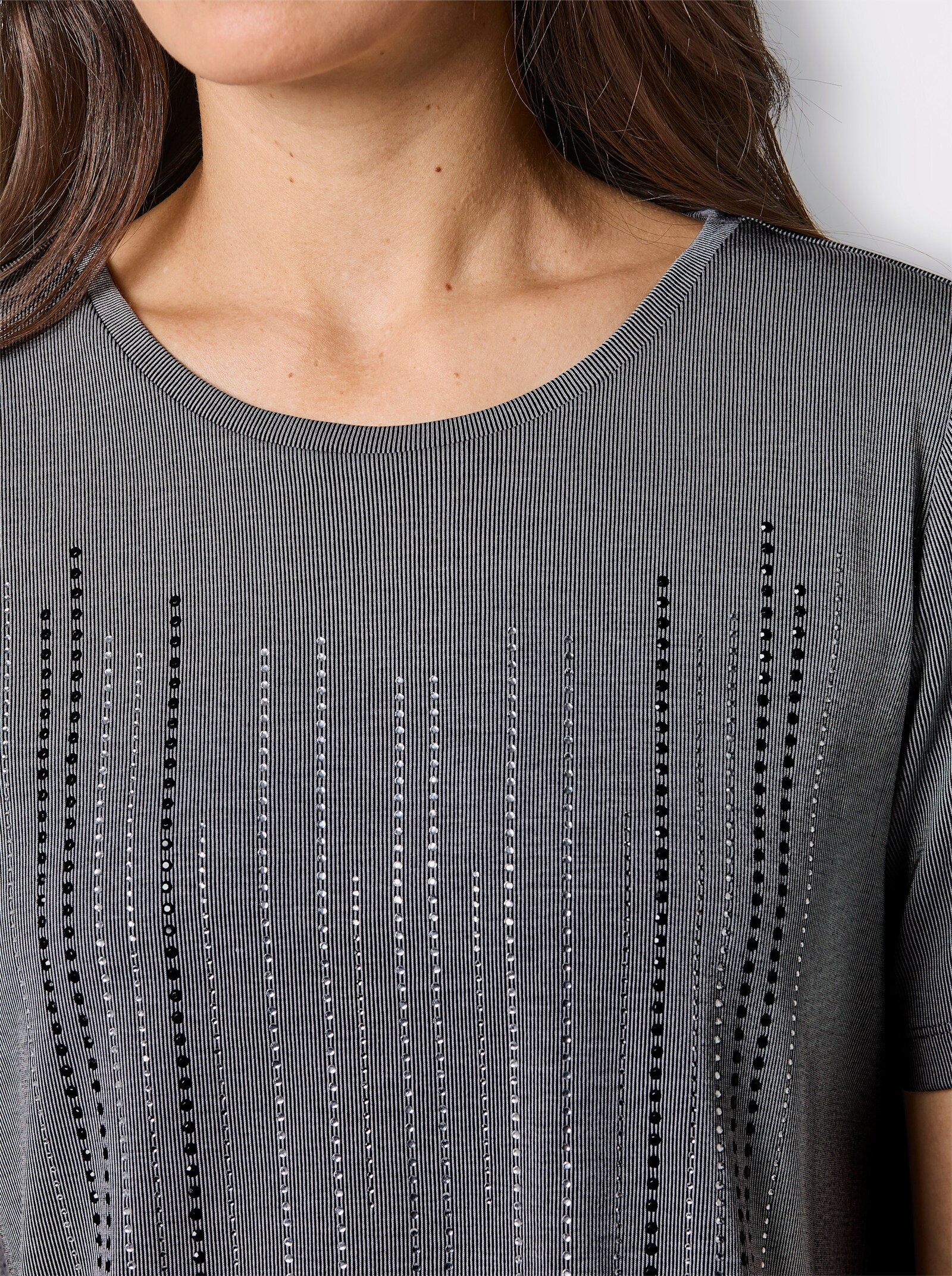 CREATION L PREMIUM Kurzarmshirt mit Glitzersteinchen - schwarz