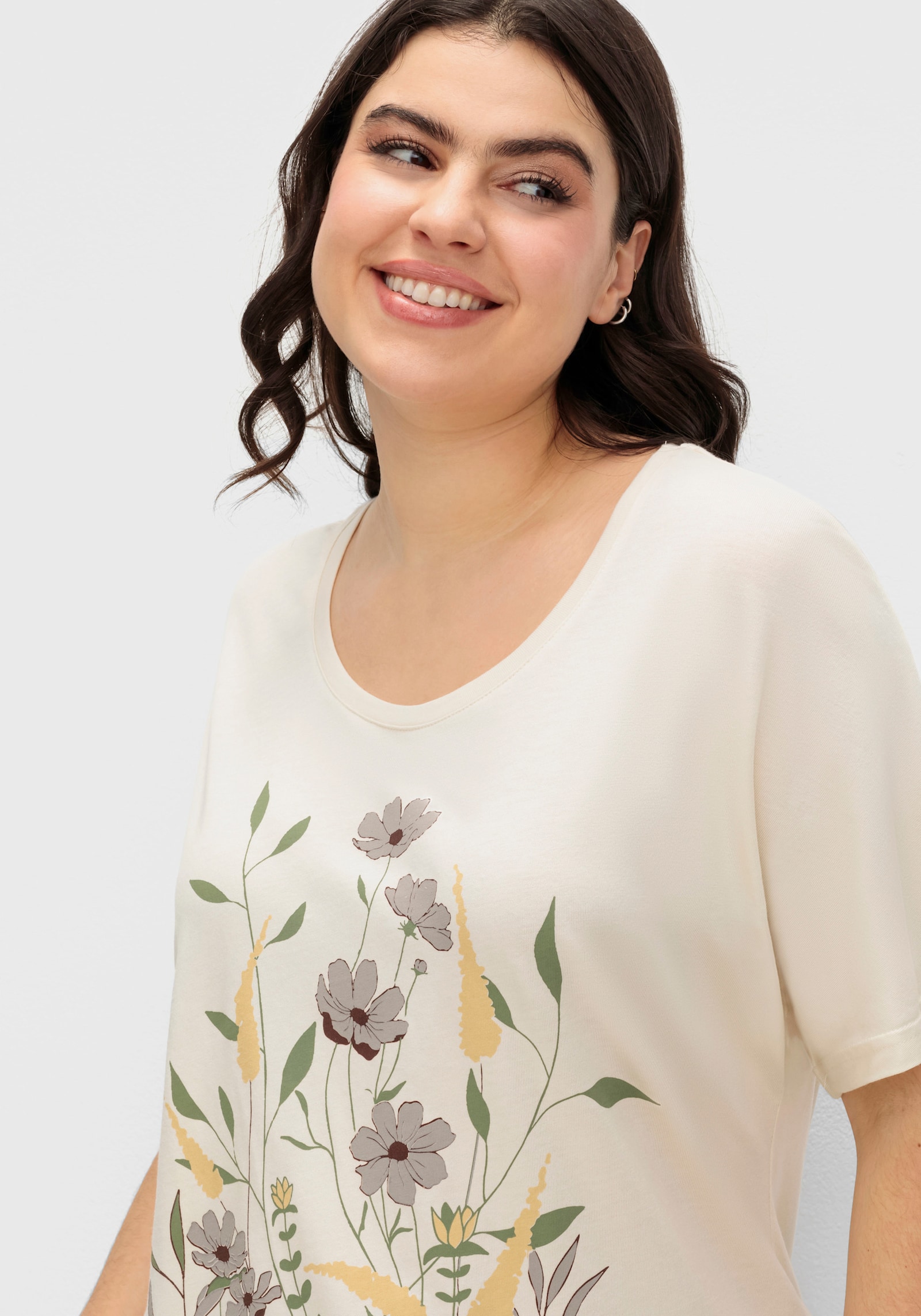 T-Shirt mit Blumen-Druck im Vorderteil - champagner