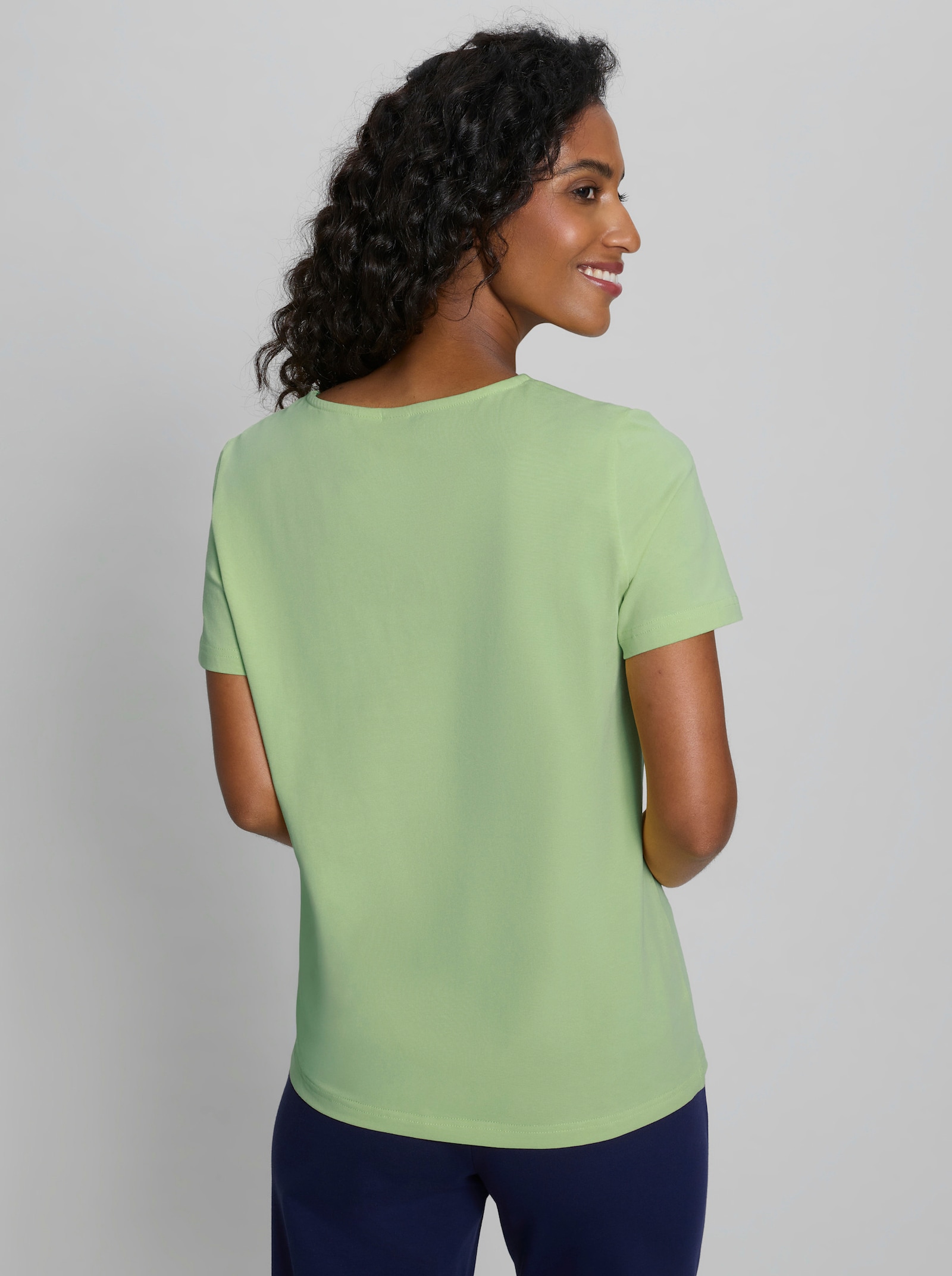 heine Shirt mit Schriftzug - reseda