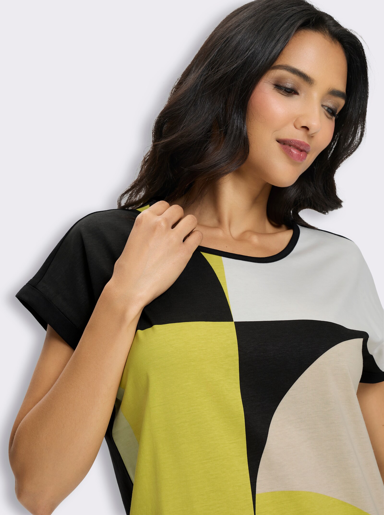 Kurzarmshirt mit Grafik-Dessin - pistazie-schwarz-bedruckt