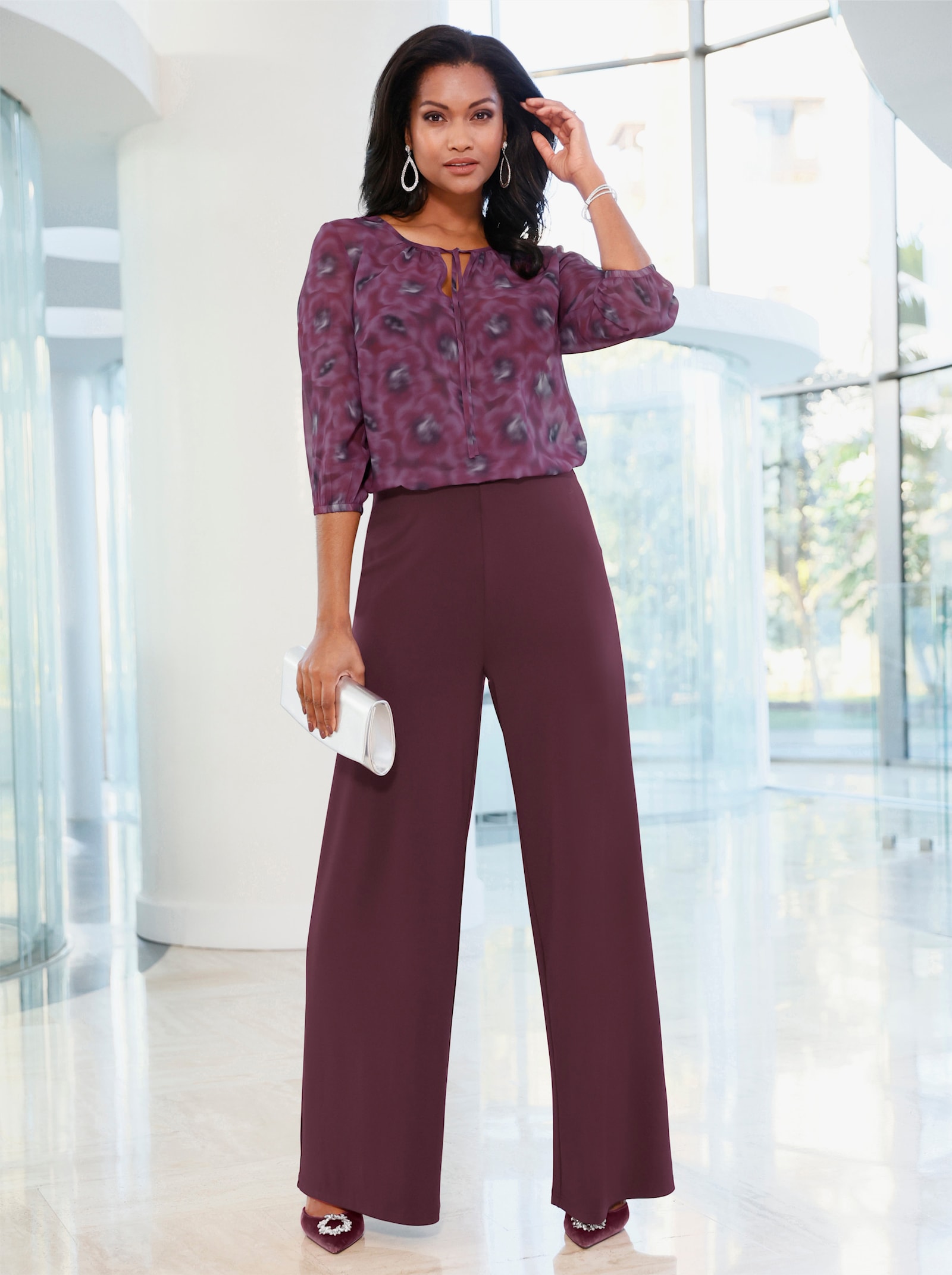 Blouse van transparant materiaal - bordeauxrood/lila bedrukt