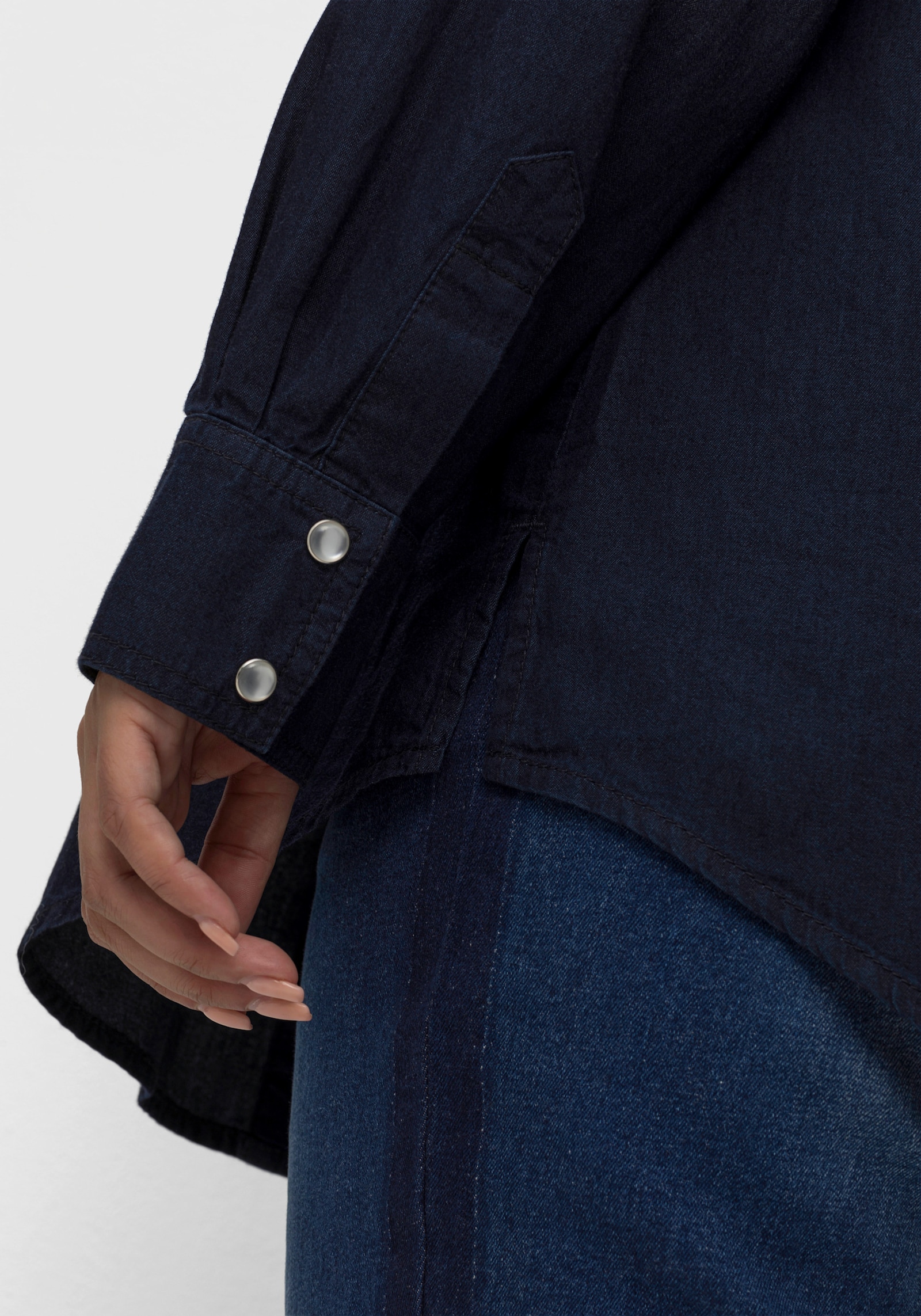 sheego Jeansbluse mit Druckknöpfen - dark blue denim
