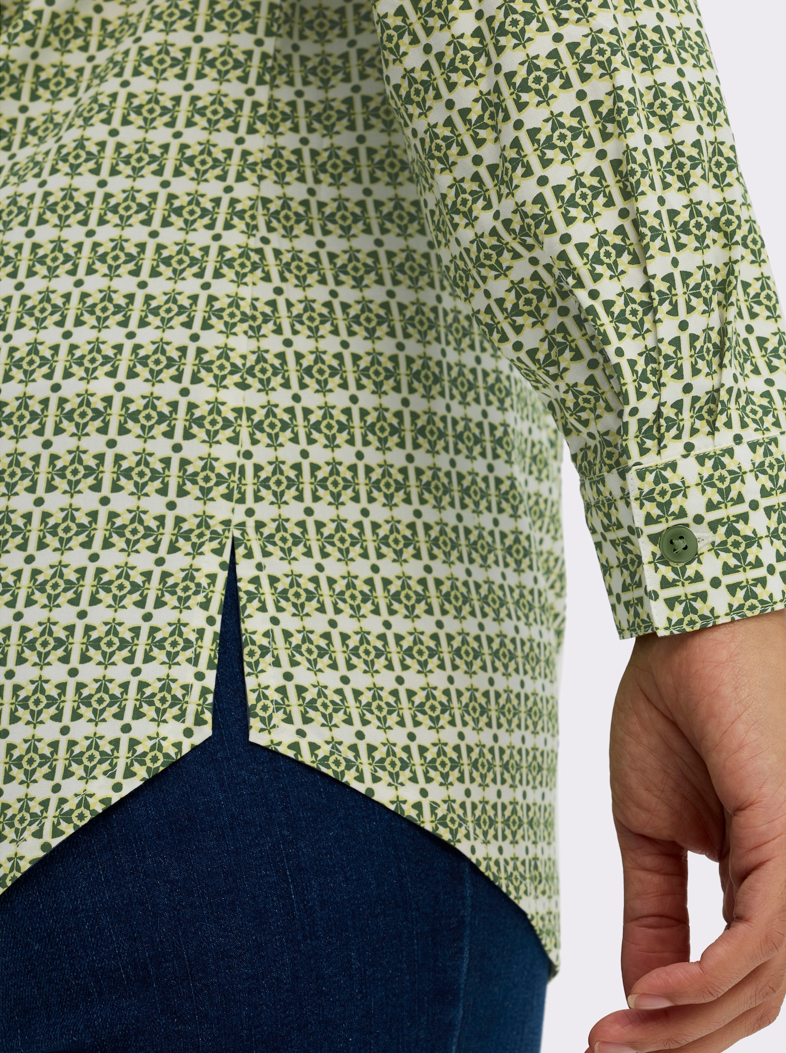 sheego Druckbluse in A-Linie - moos-pistazie-bedruckt