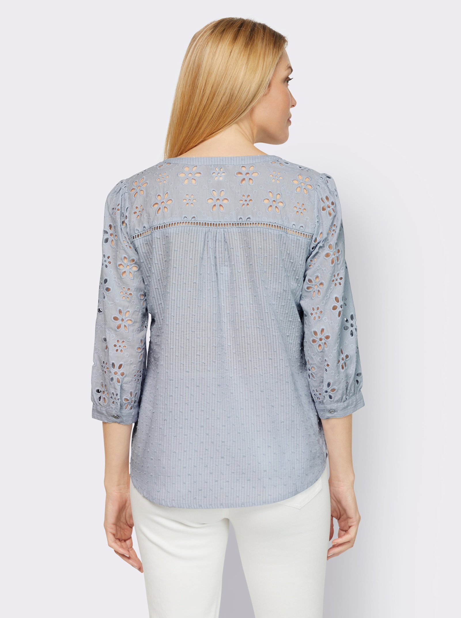 heine Baumwollbluse mit Lochstickerei - hellblau