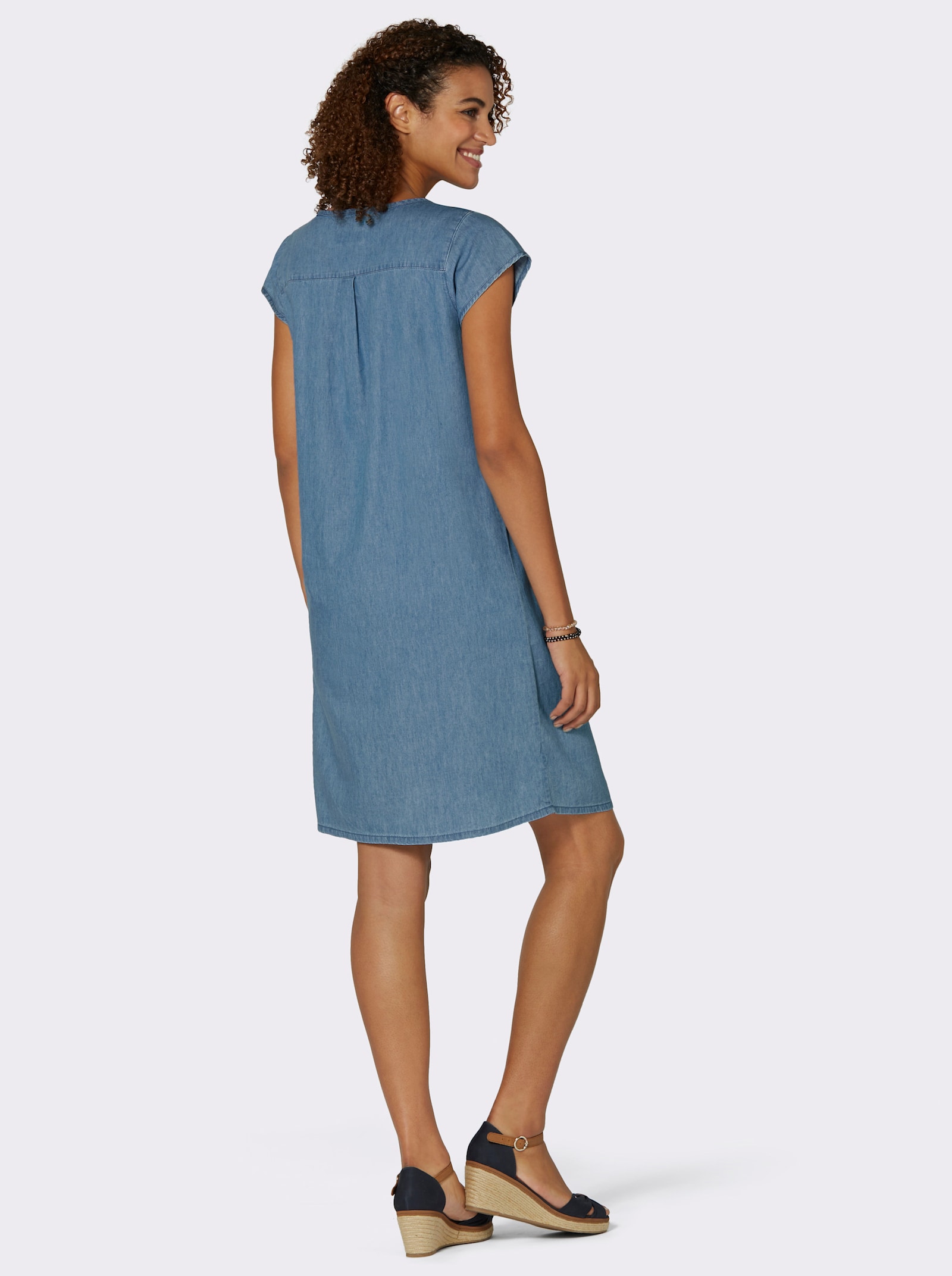 Jeanskleid mit Kellerfalte im Rückteil - blue-stone-washed