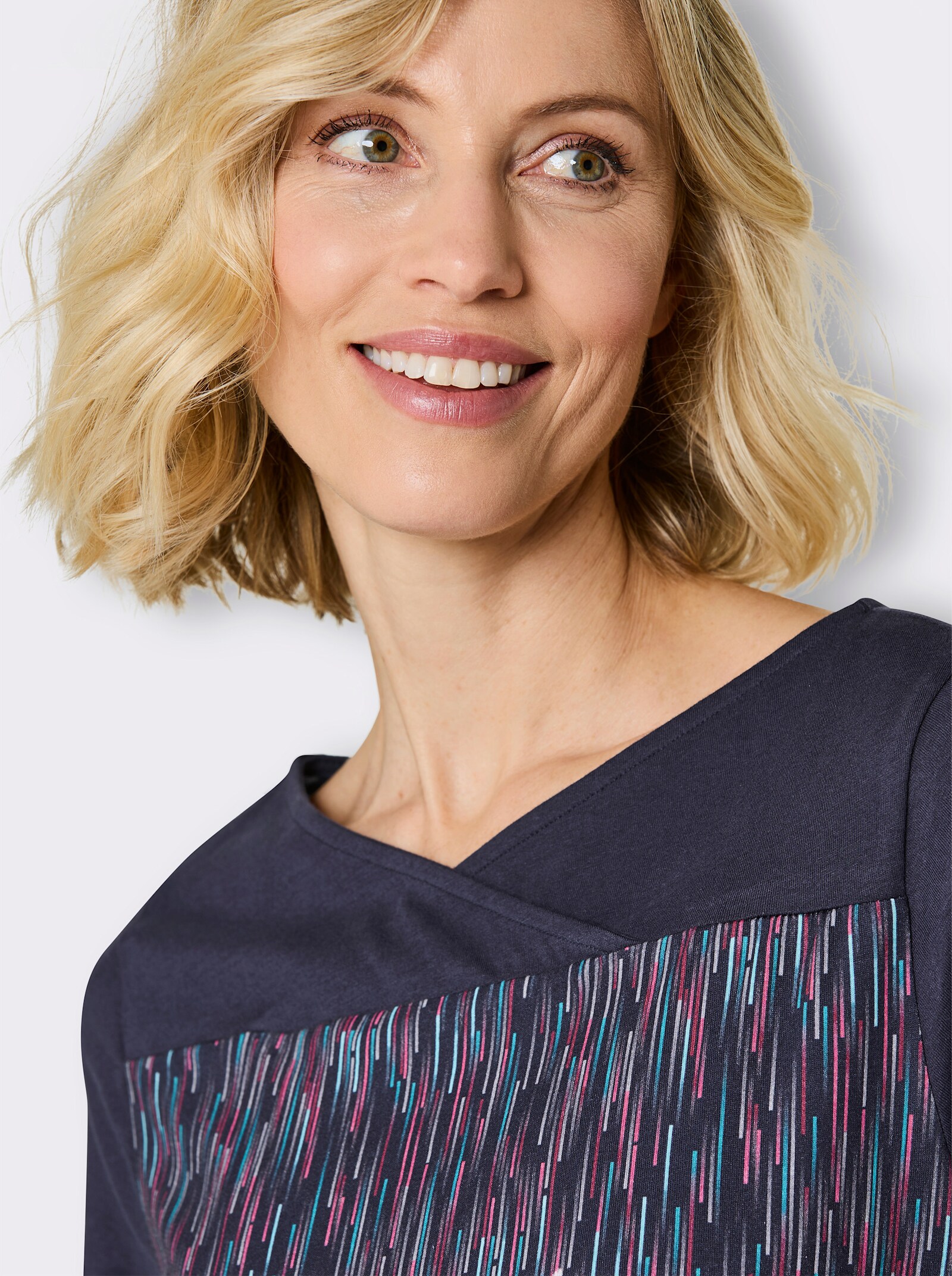 wäschepur Sleepshirt mit grafischem Dessin - marine-malve-gestreift