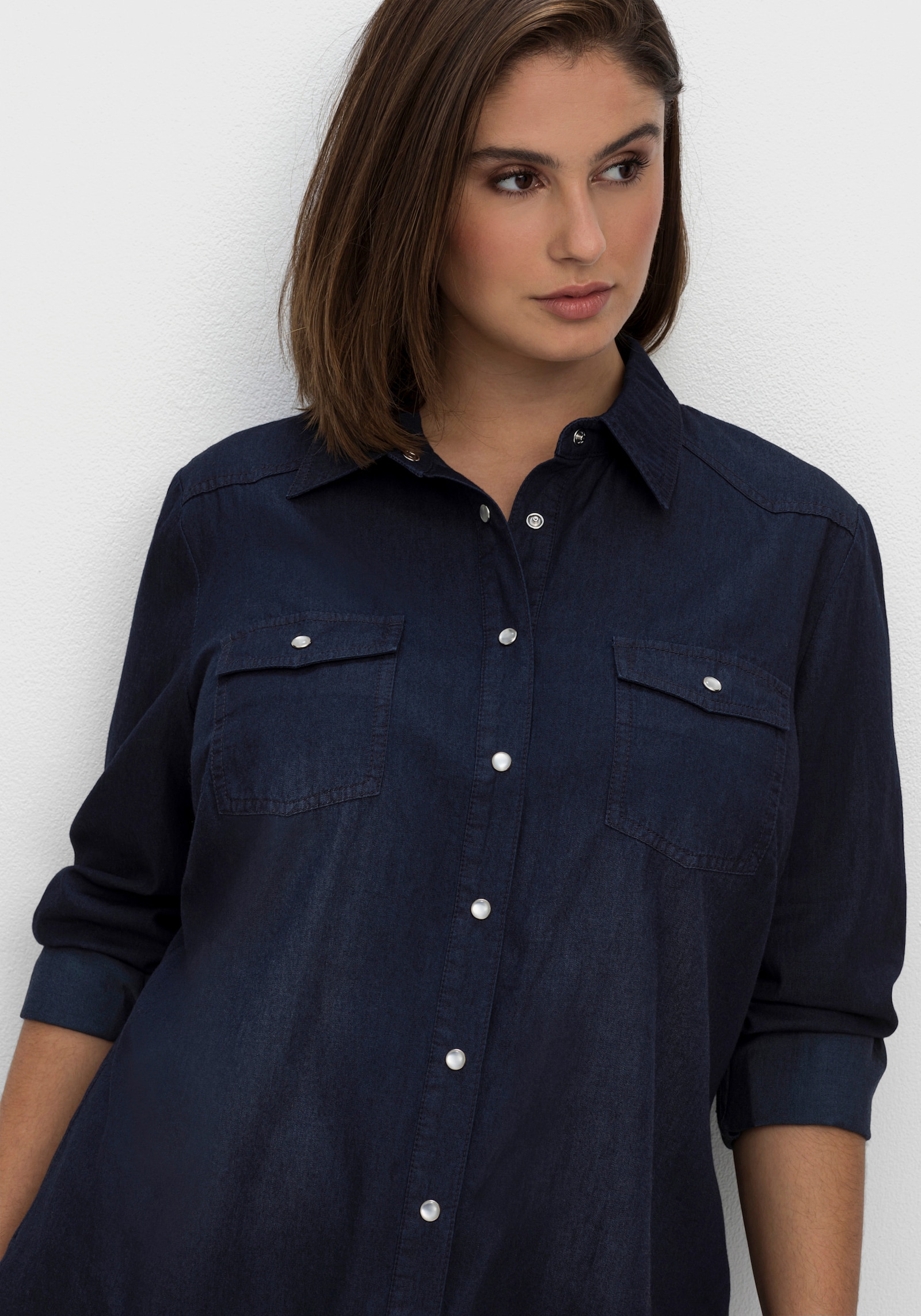 sheego Jeansbluse mit Druckknöpfen - dark blue denim