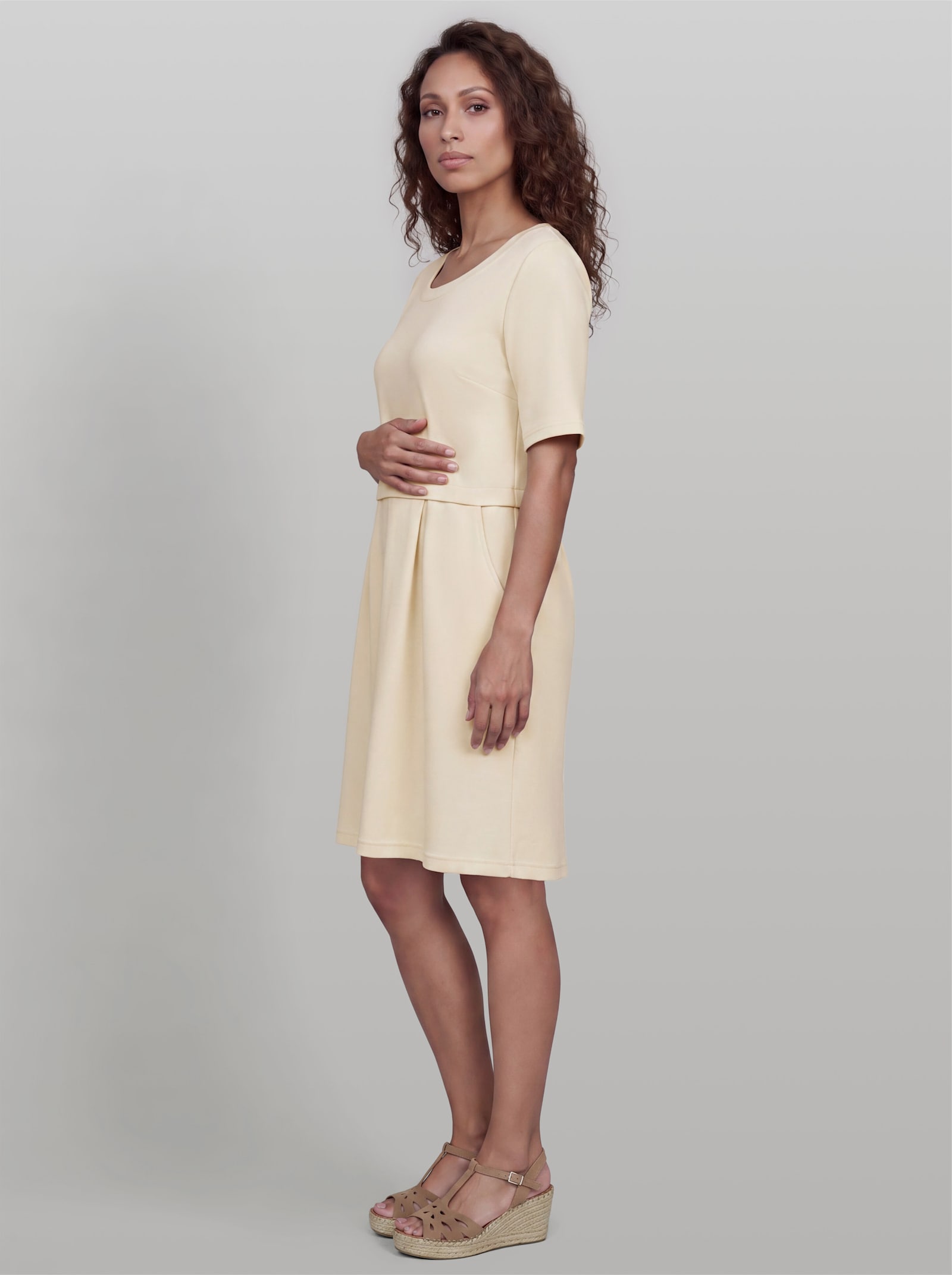 heine Sweatkleid mit Teilungsnaht - champagner