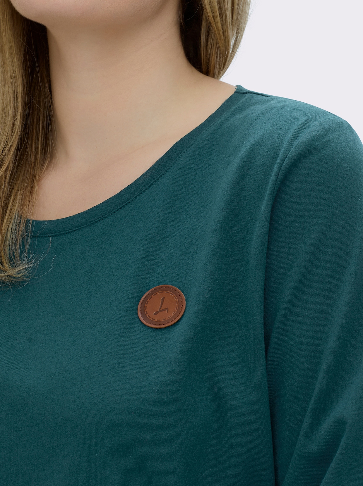 Langarmshirt mit Leder-Imitat-Patch - petrol