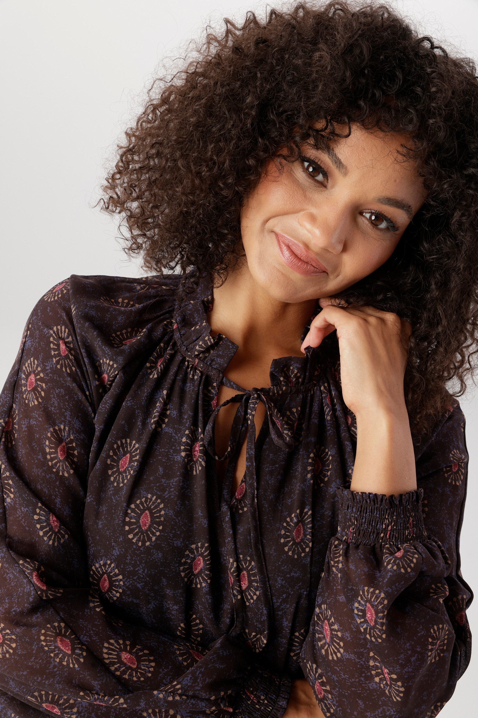 Aniston PLUS Chiffonkleid - bordeaux-lila-camel