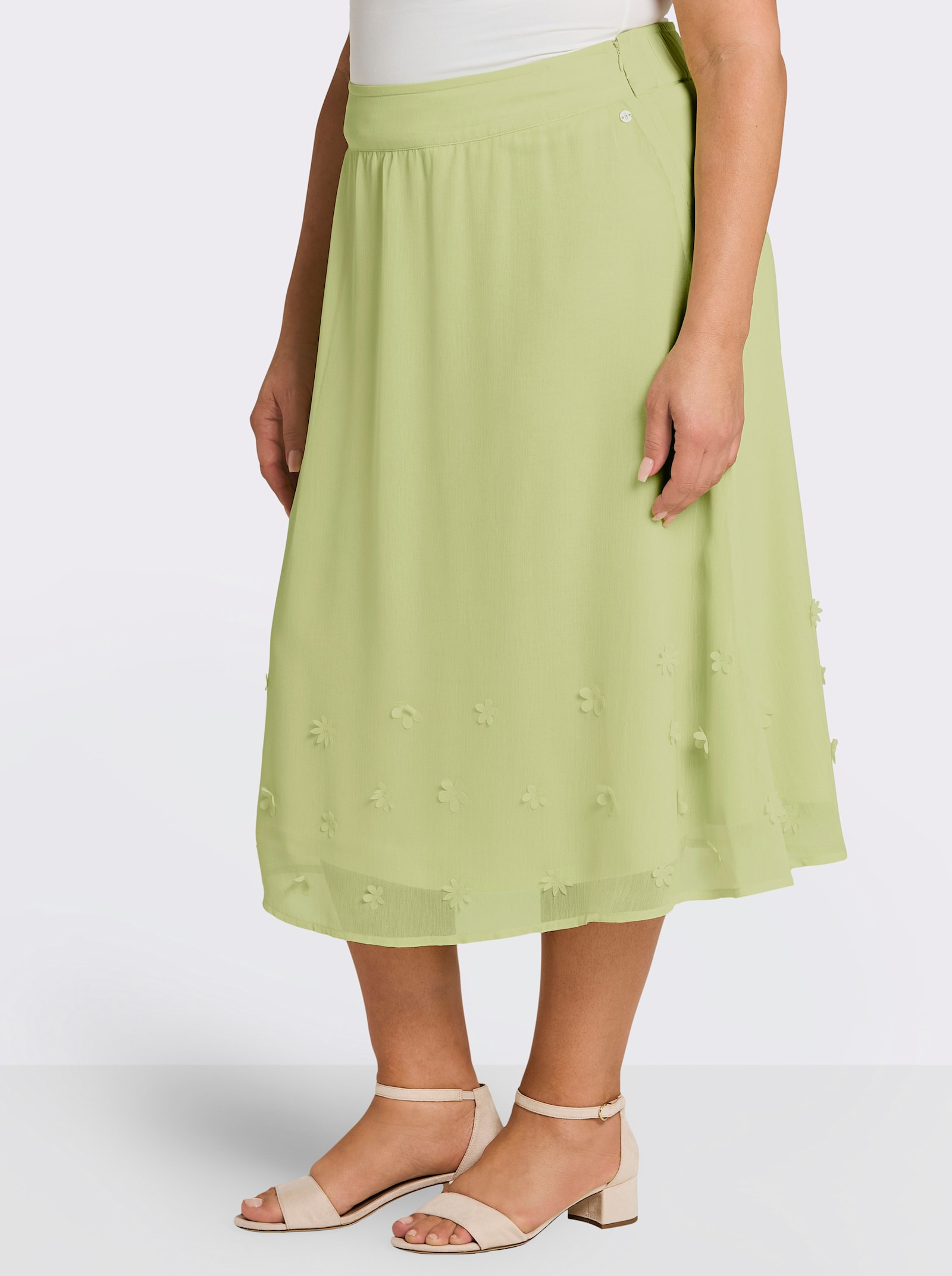 sheego Chiffonrock mit Blüten-Applikationen am Saum - pistazie