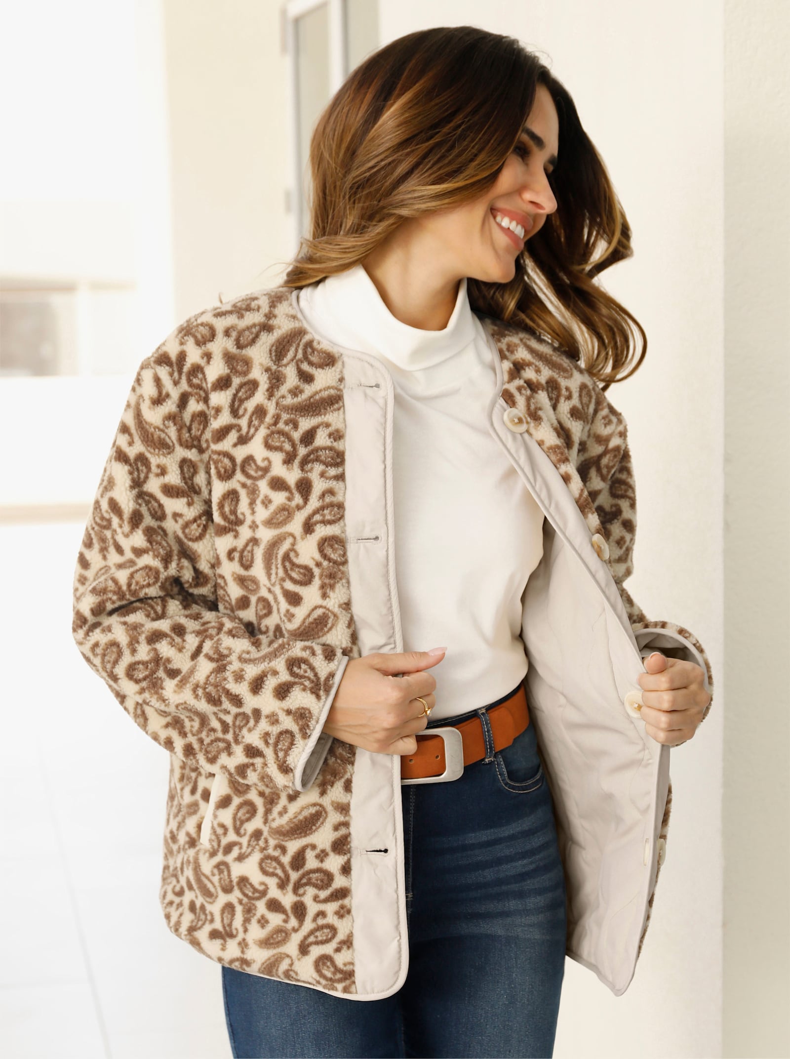 Wendejacke mit kuscheligem Teddy-Fleece - sand