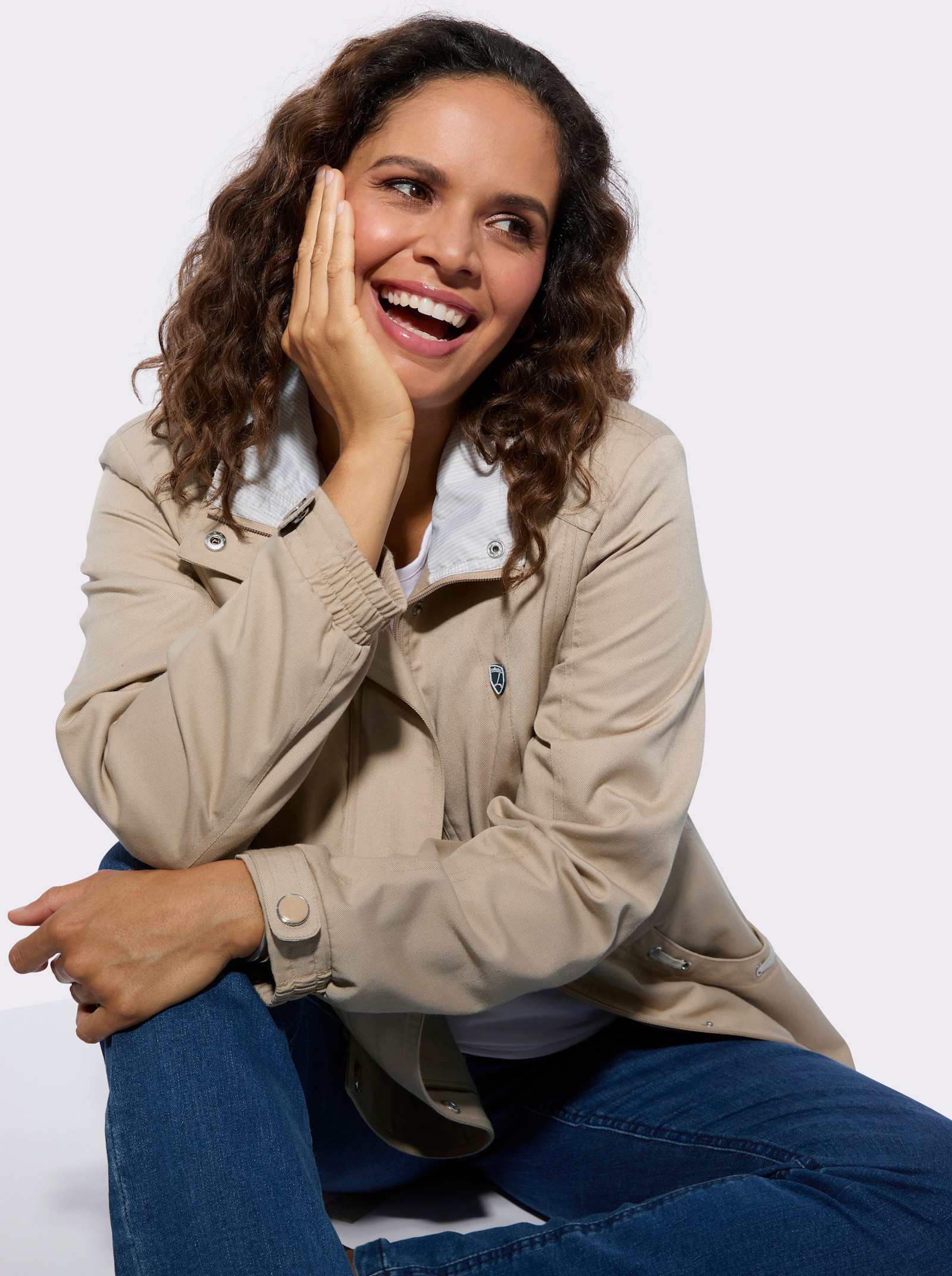 Übergangsjacke in pflegeleichter Qualität - beige