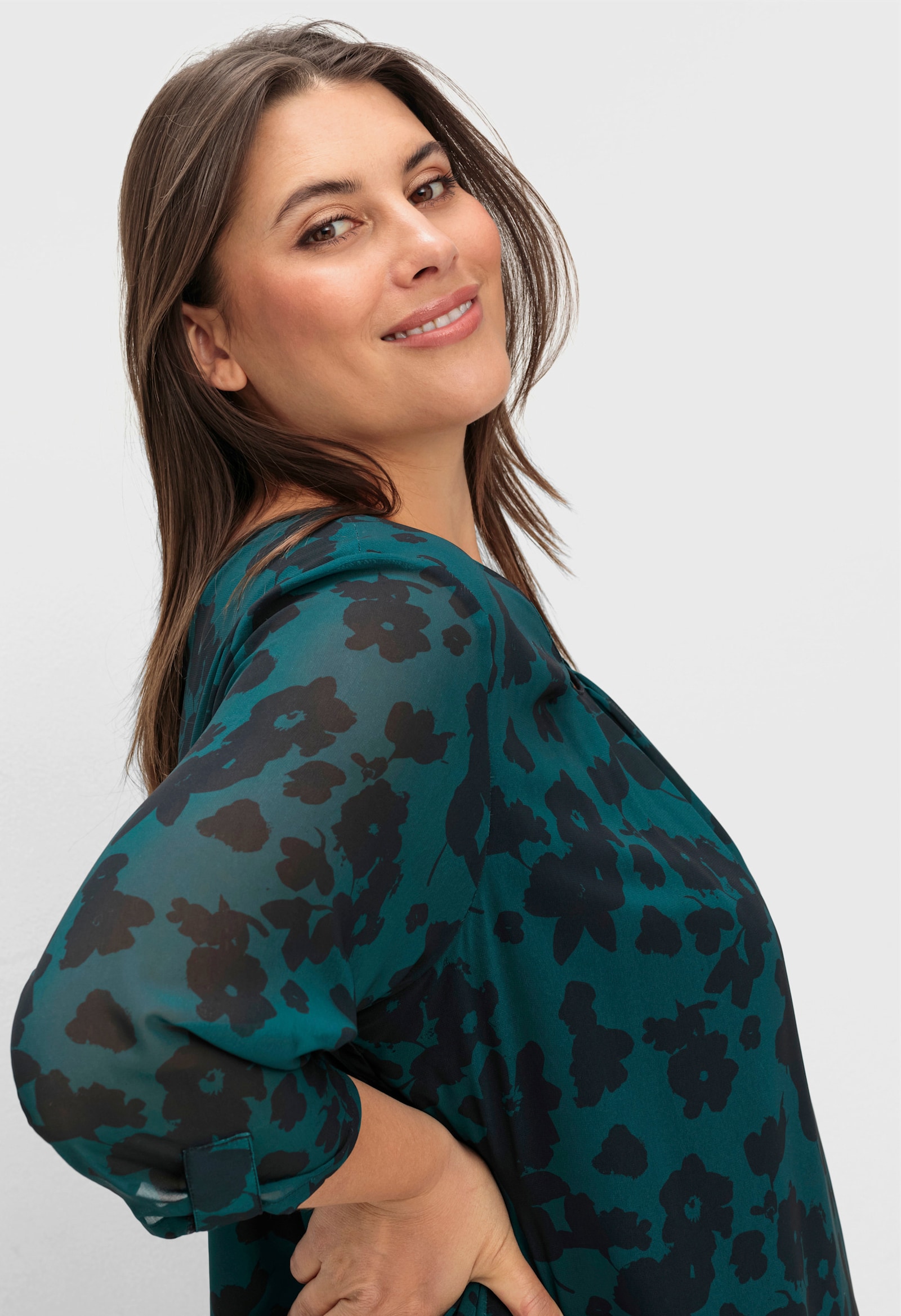 sheego Tunika in Chiffon-Qualität, gefüttert - tiefgrün-gemustert