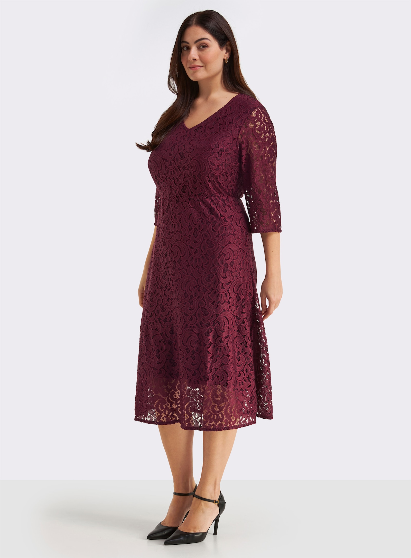 sheego Spitzenkleid mit blickdichtem Futter - burgund